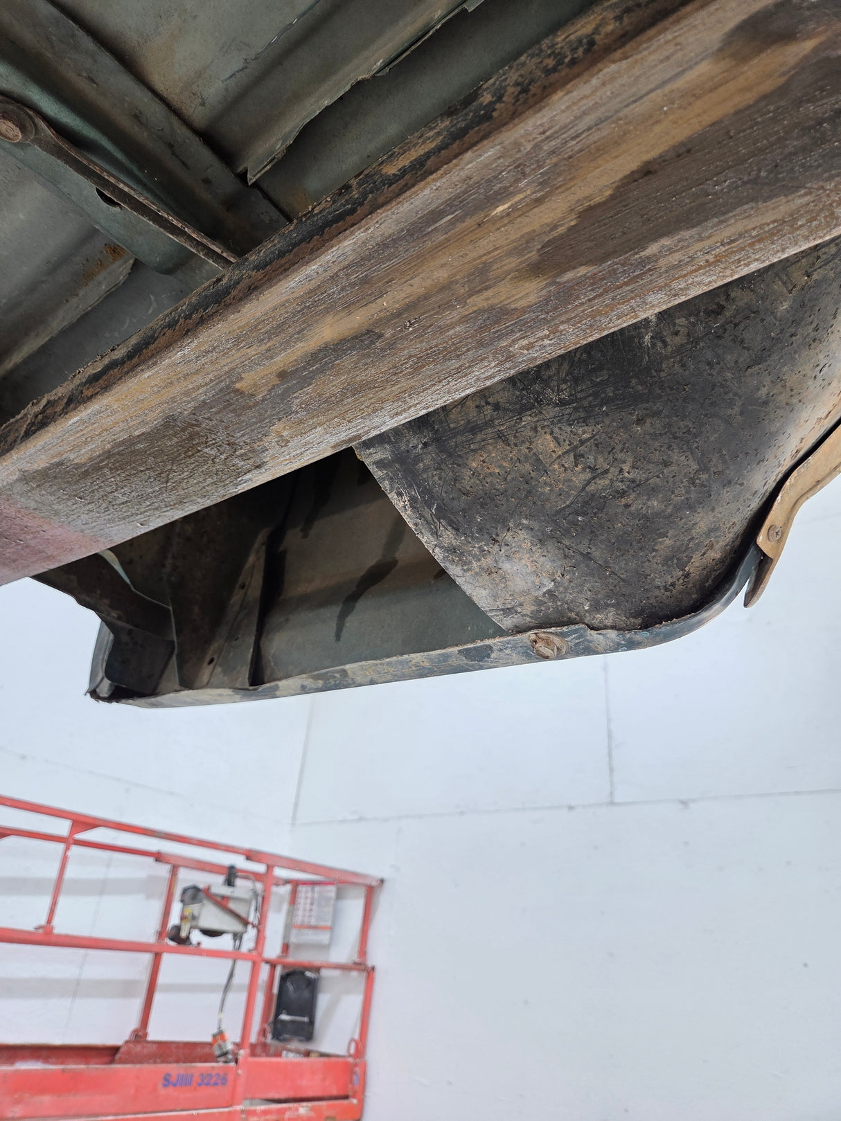 1987-1997 Ford F150 F250 F350 OBS 6' 9" Short Truck Bed