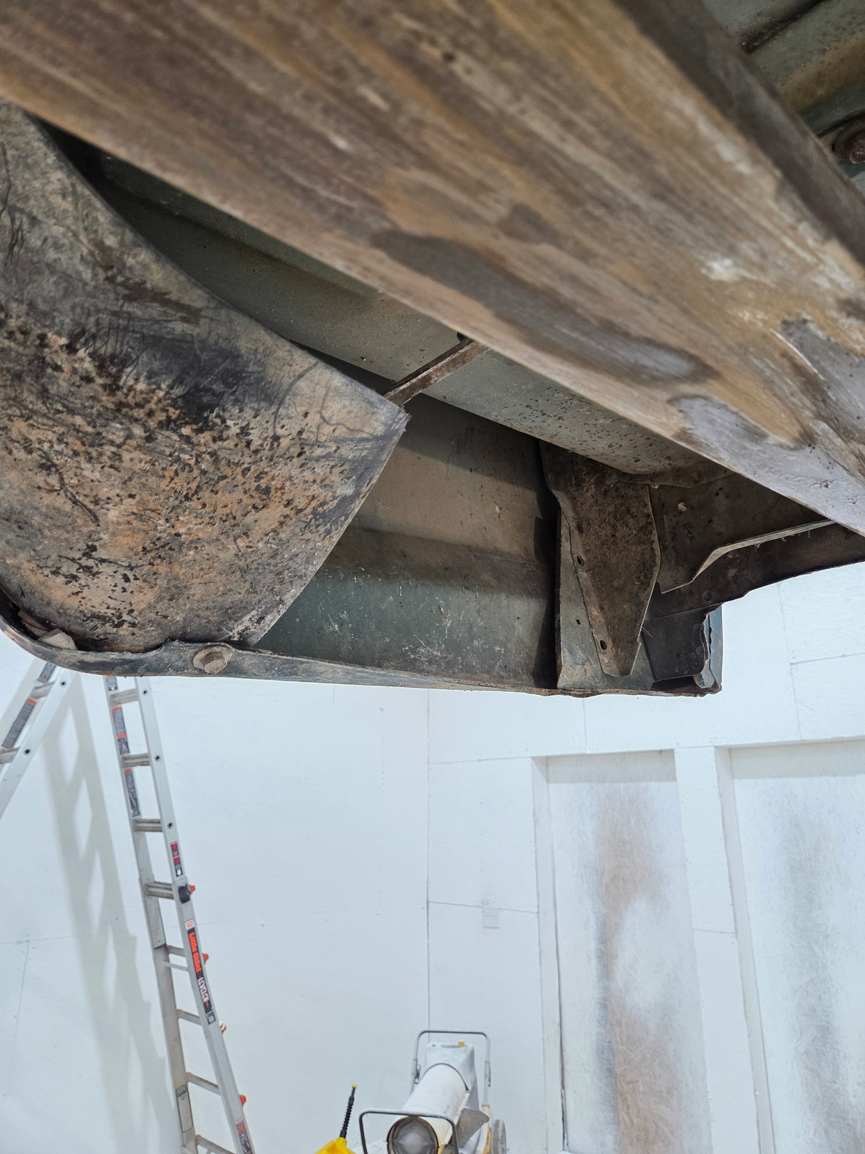 1987-1997 Ford F150 F250 F350 OBS 6' 9" Short Truck Bed