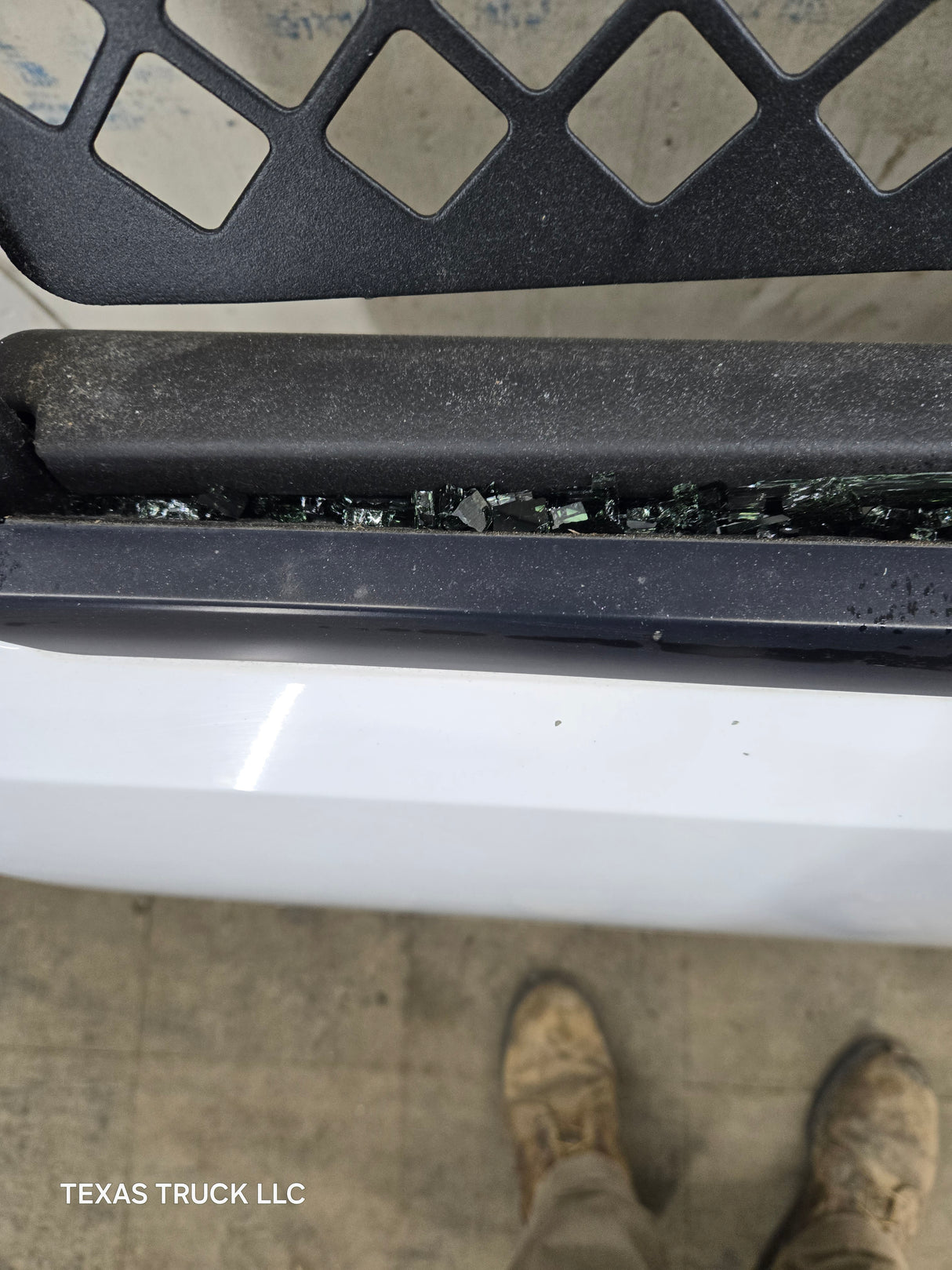 2007-2013 Chevrolet Silverado / GMC Sierra 1500 2500 3500 HD Crew Cab LH Driver Side Rear Door
