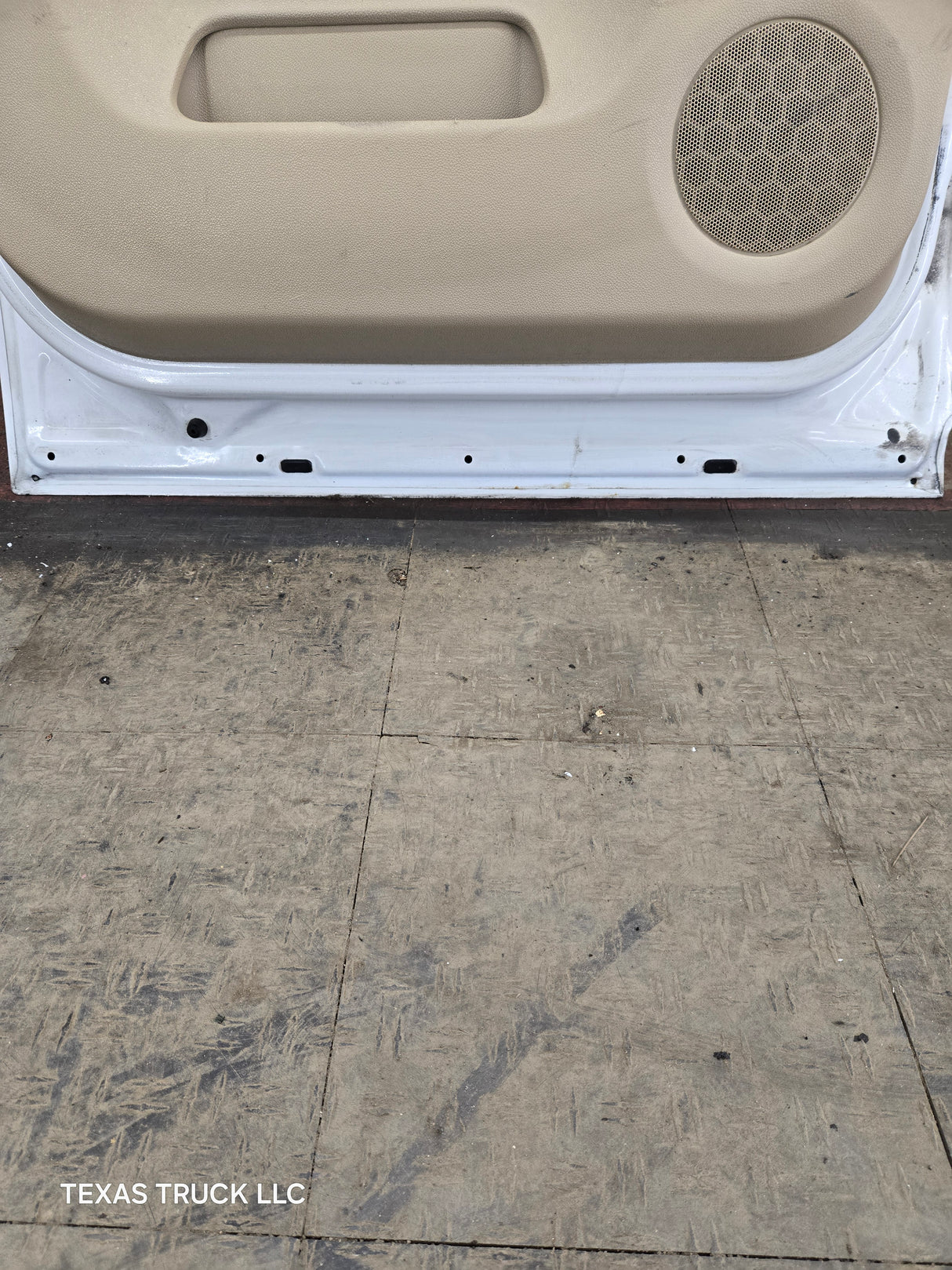 2007-2013 Chevrolet Silverado / GMC Sierra 1500 2500 3500 HD Crew Cab LH Driver Side Rear Door