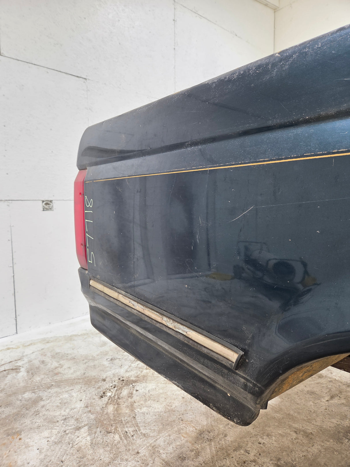 1987-1997 Ford F150 F250 F350 OBS 6' 9" Short Truck Bed