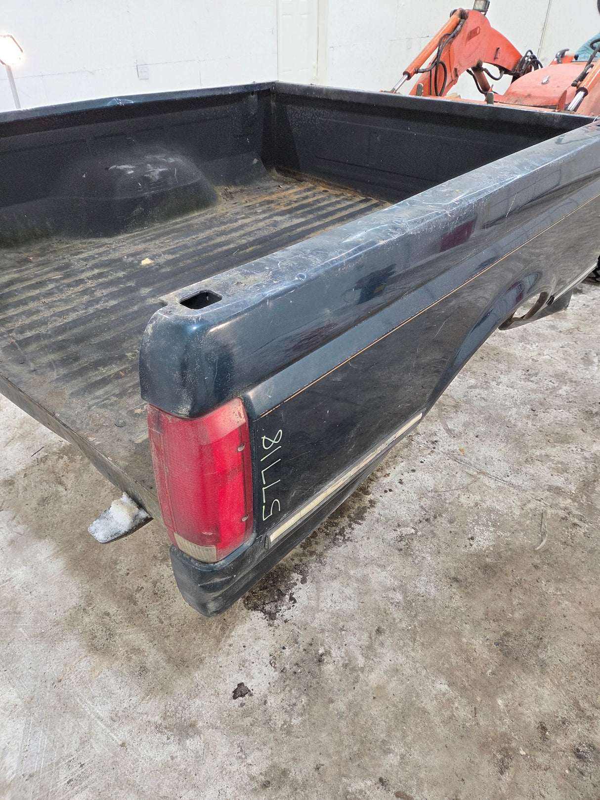 1987-1997 Ford F150 F250 F350 OBS 6' 9" Short Truck Bed