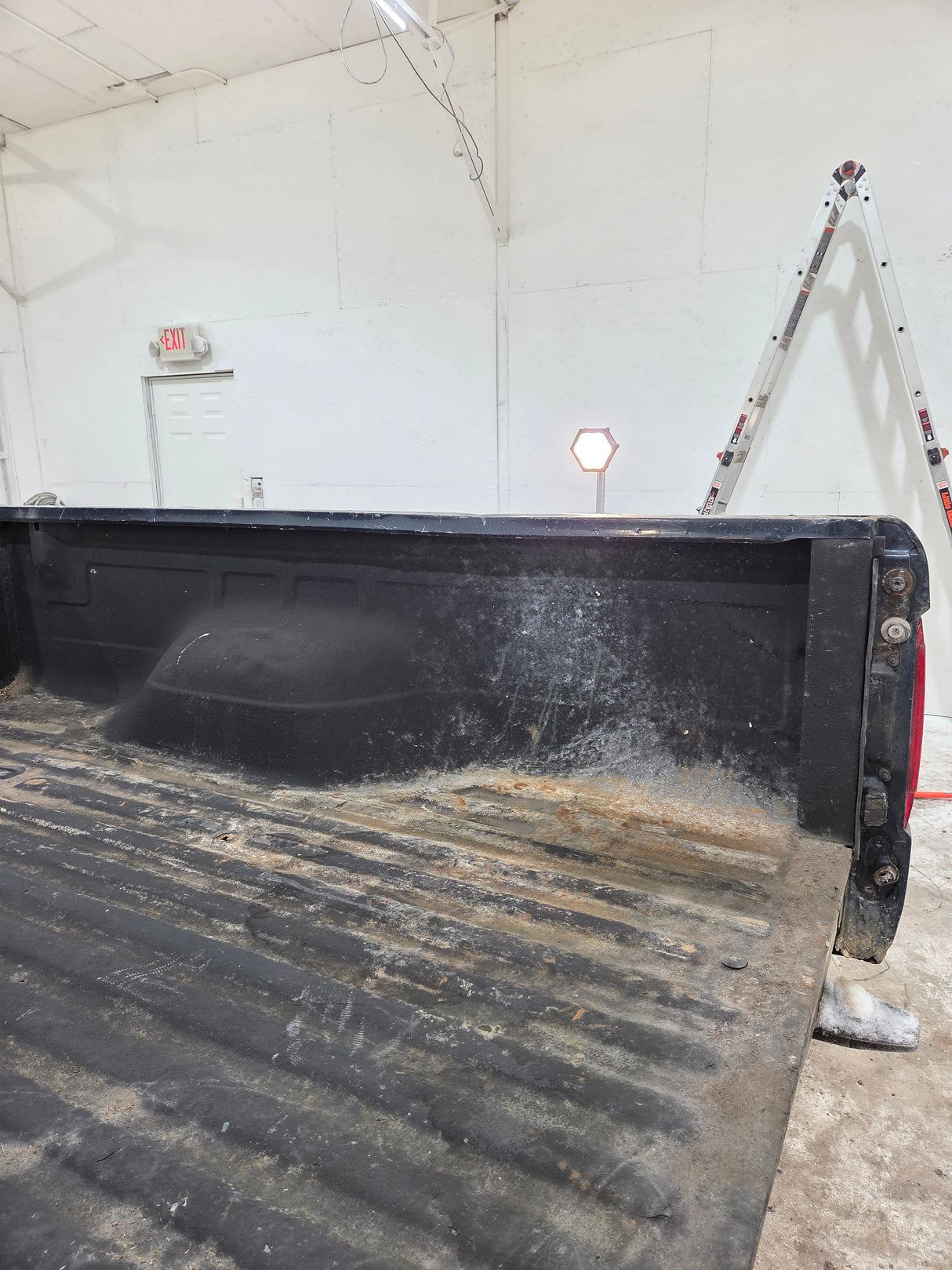 1987-1997 Ford F150 F250 F350 OBS 6' 9" Short Truck Bed