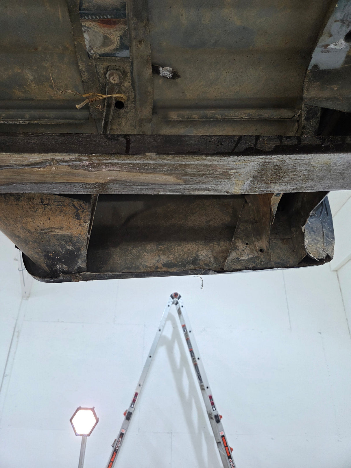 1987-1997 Ford F150 F250 F350 OBS 6' 9" Short Truck Bed