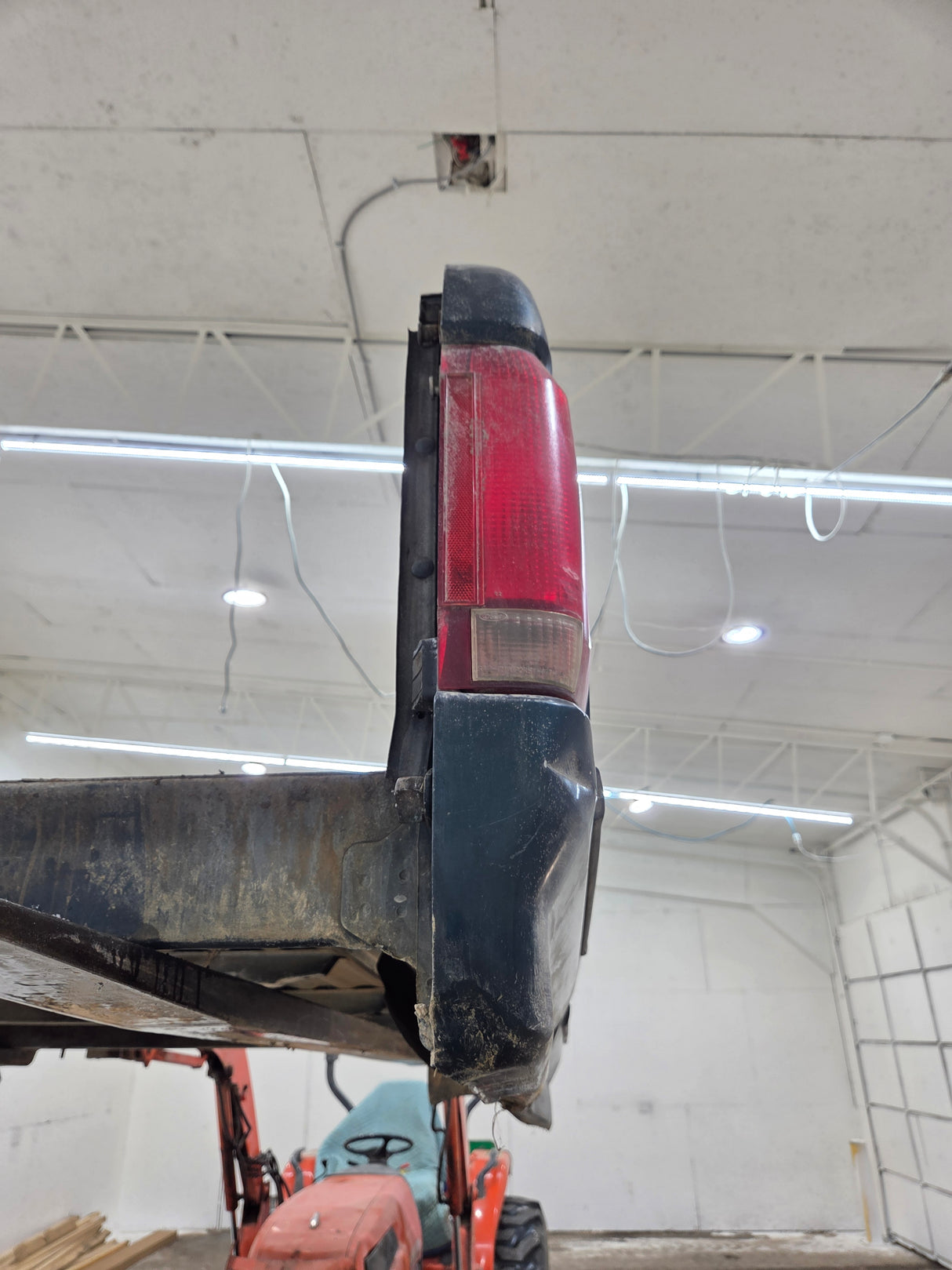 1987-1997 Ford F150 F250 F350 OBS 6' 9" Short Truck Bed