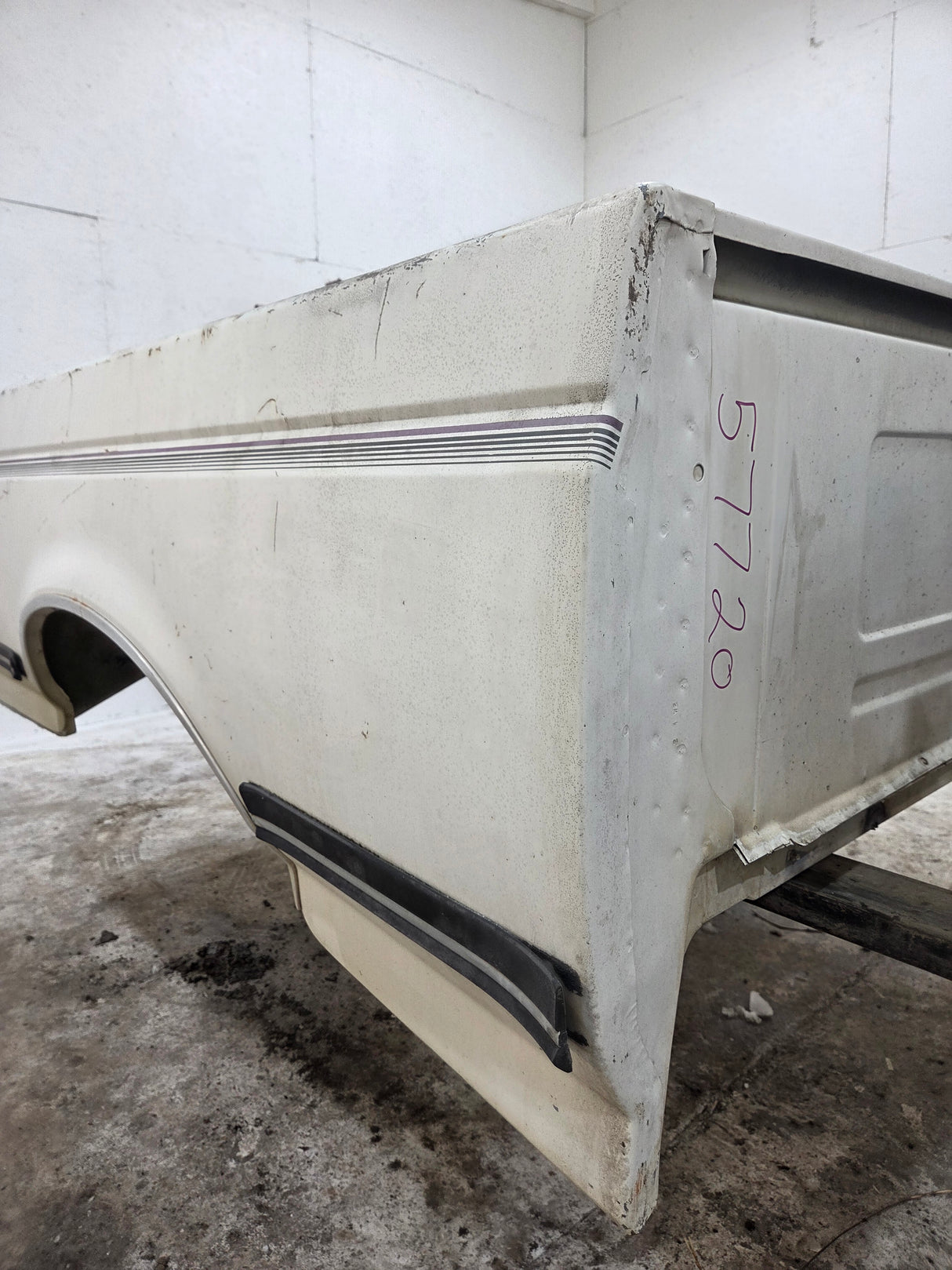 1987-1997 Ford F150 F250 F350 OBS 6' 9" Short Truck Bed