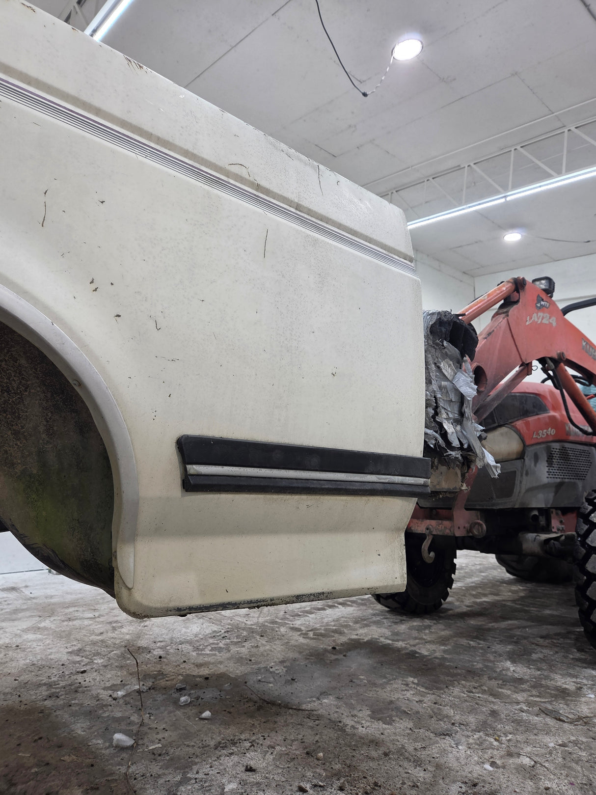 1987-1997 Ford F150 F250 F350 OBS 6' 9" Short Truck Bed