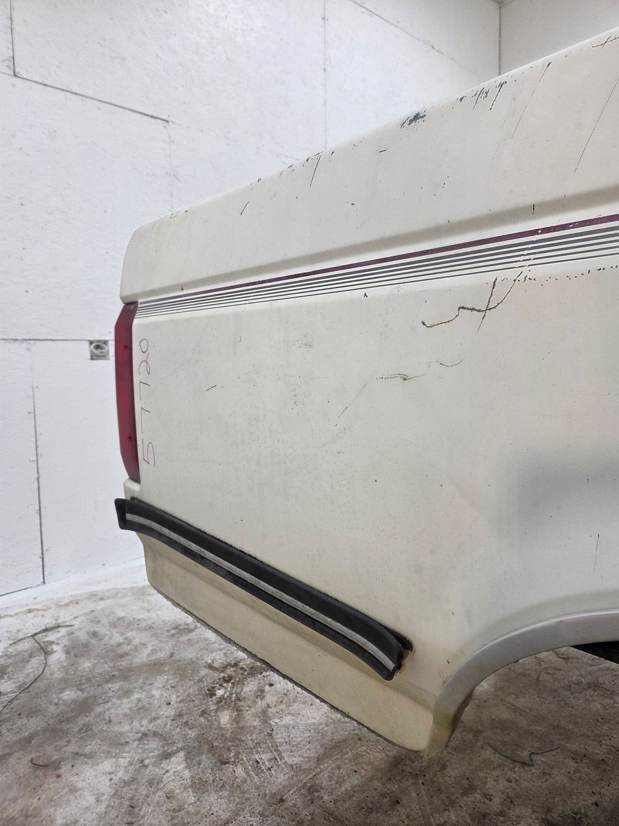 1987-1997 Ford F150 F250 F350 OBS 6' 9" Short Truck Bed