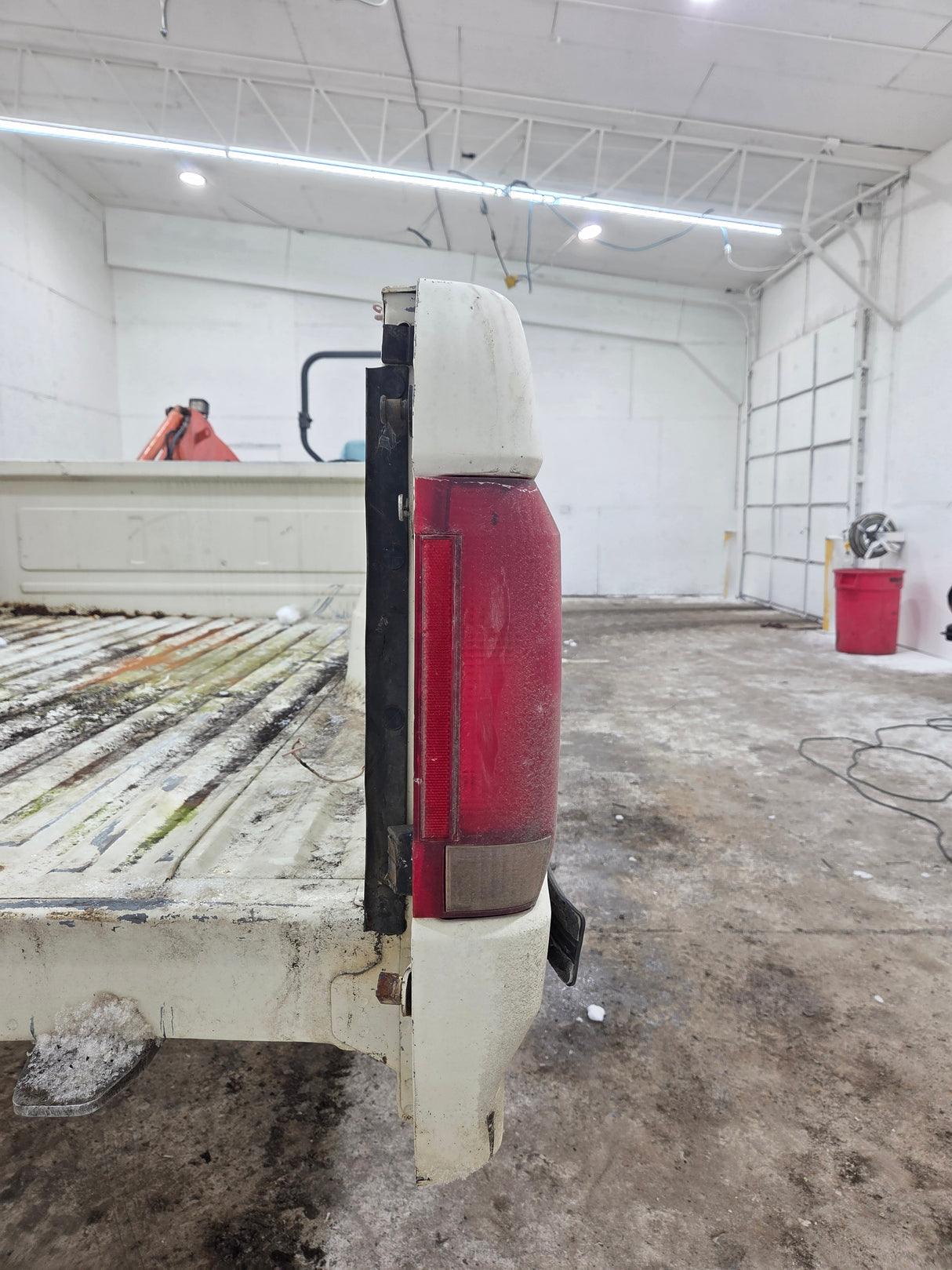 1987-1997 Ford F150 F250 F350 OBS 6' 9" Short Truck Bed