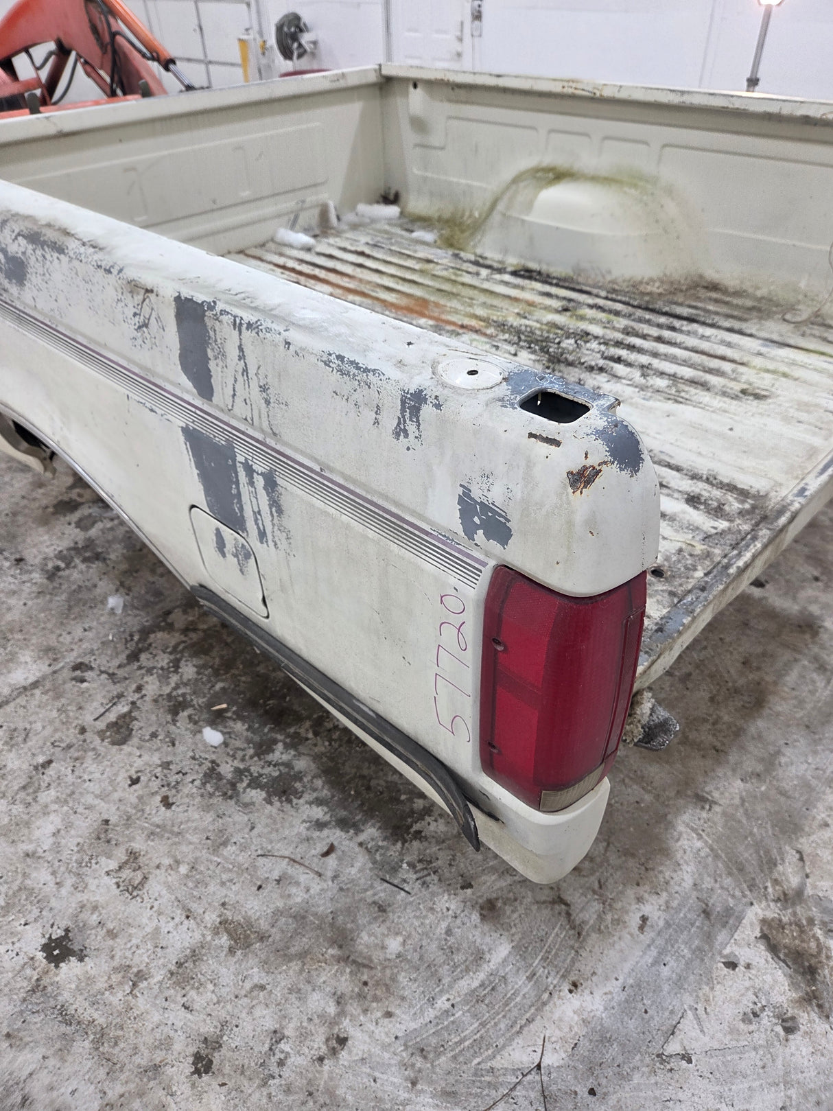 1987-1997 Ford F150 F250 F350 OBS 6' 9" Short Truck Bed