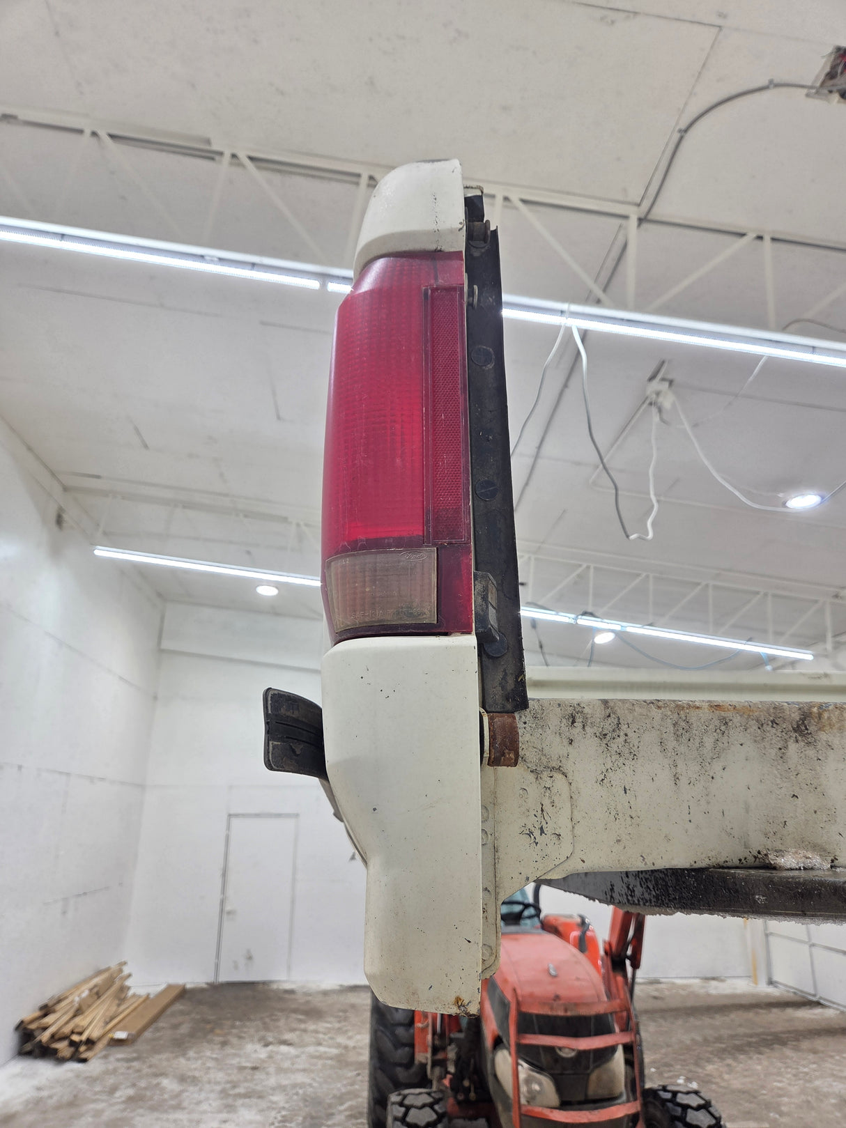 1987-1997 Ford F150 F250 F350 OBS 6' 9" Short Truck Bed