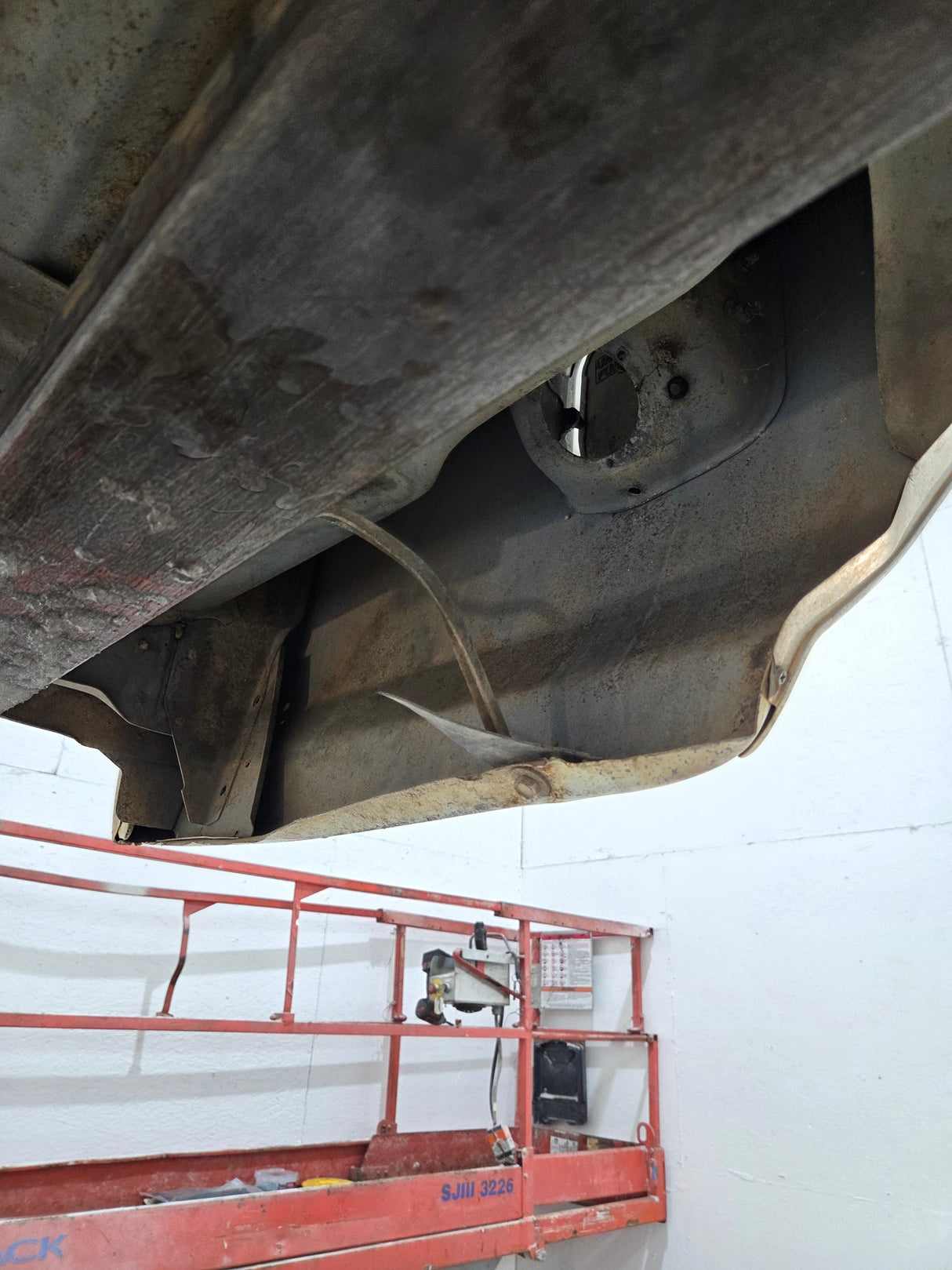 1987-1997 Ford F150 F250 F350 OBS 6' 9" Short Truck Bed