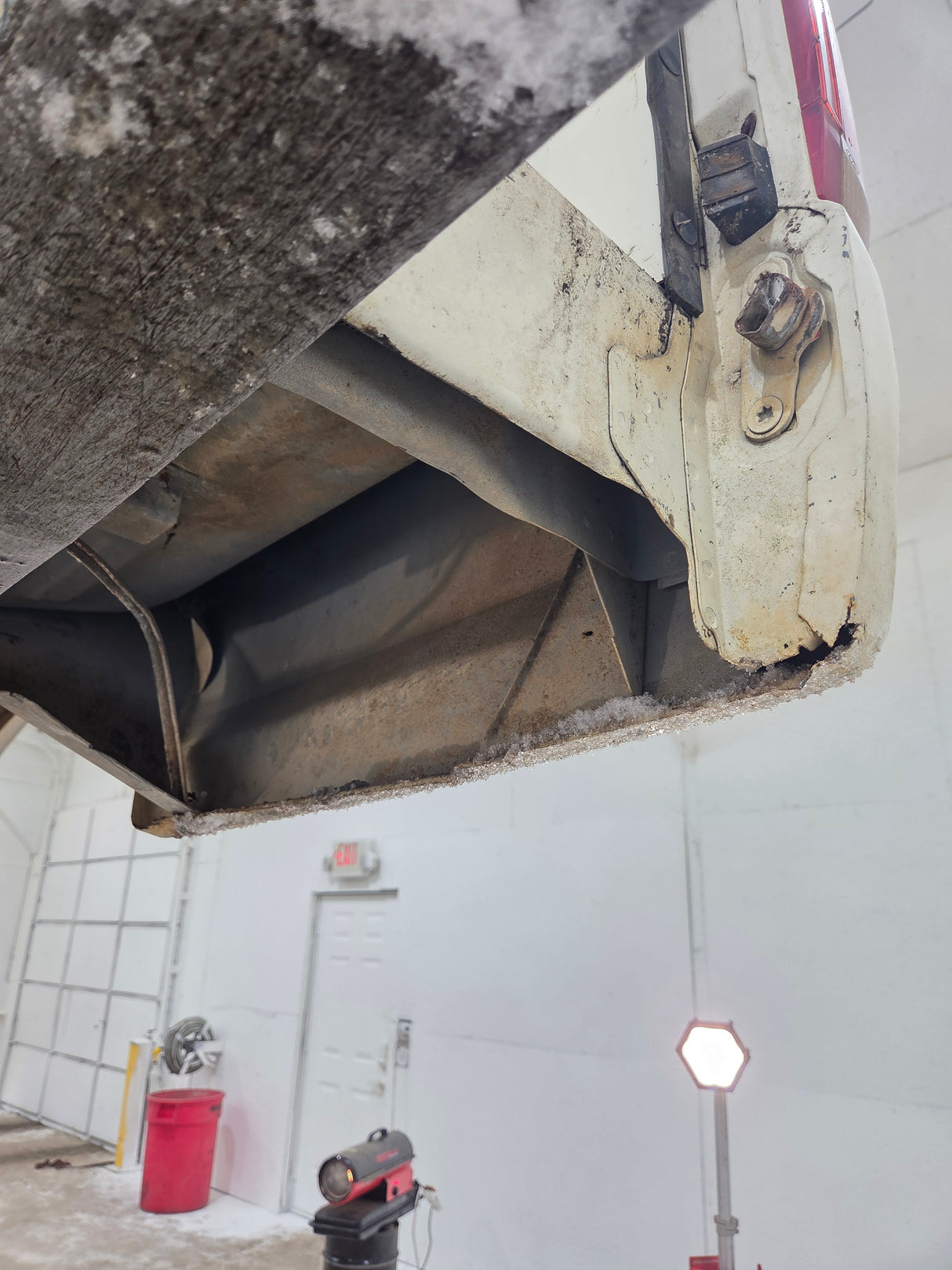 1987-1997 Ford F150 F250 F350 OBS 6' 9" Short Truck Bed