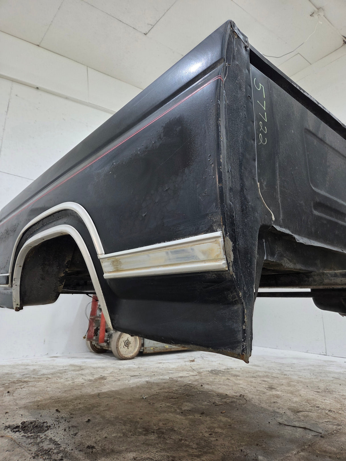 1980-1986 Ford F100 F150 F250 F350 6' 9" Short Bed