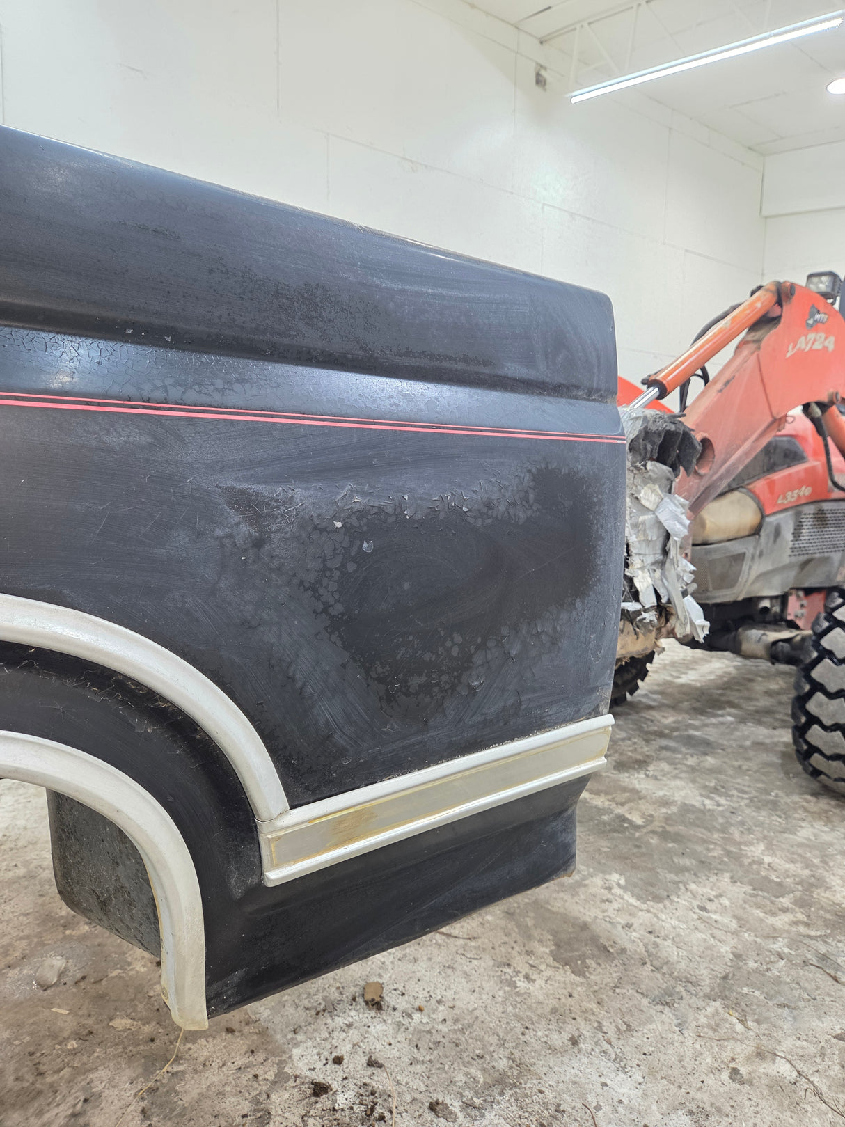 1980-1986 Ford F100 F150 F250 F350 6' 9" Short Bed