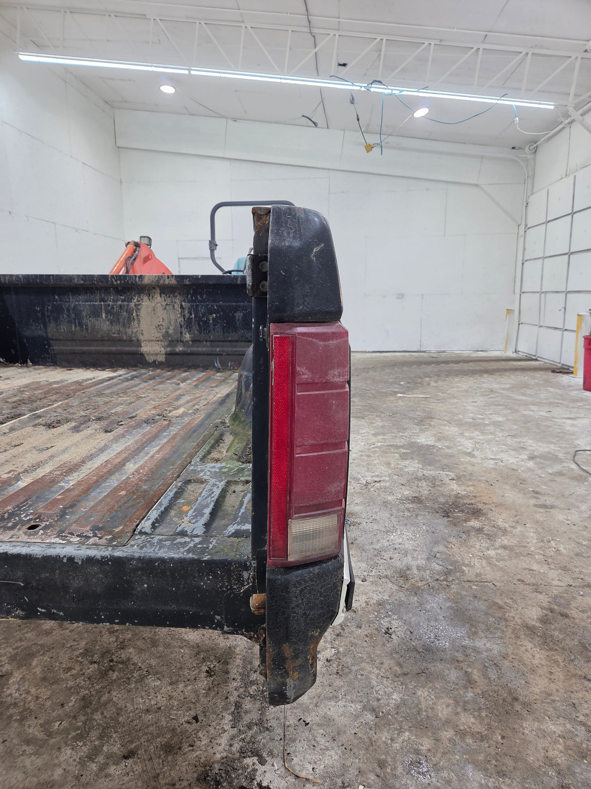 1980-1986 Ford F100 F150 F250 F350 6' 9" Short Bed