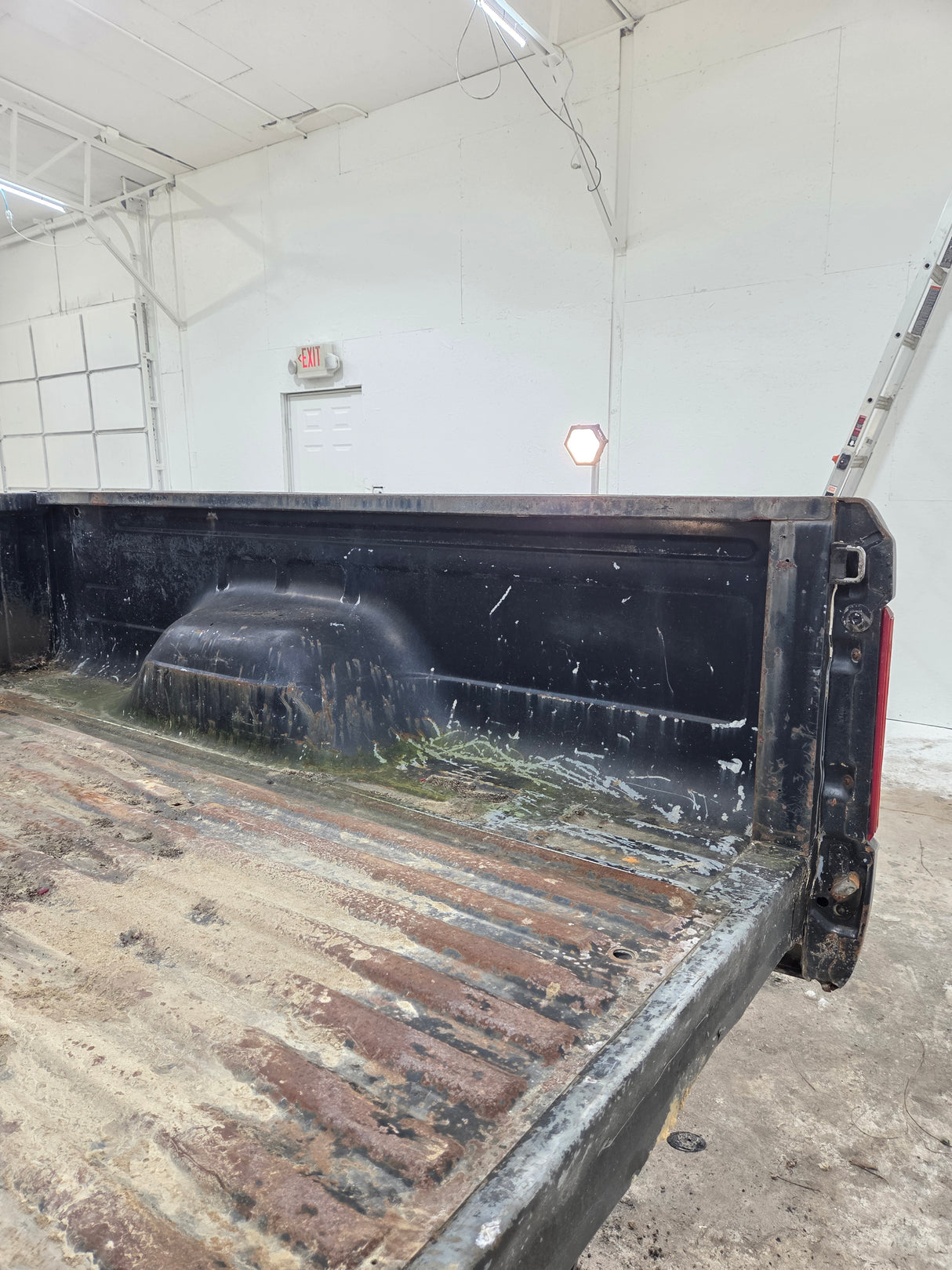 1980-1986 Ford F100 F150 F250 F350 6' 9" Short Bed