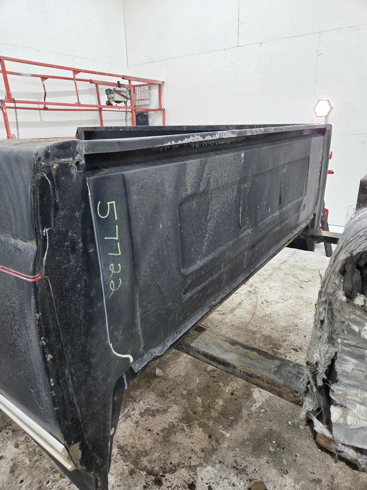 1980-1986 Ford F100 F150 F250 F350 6' 9" Short Bed