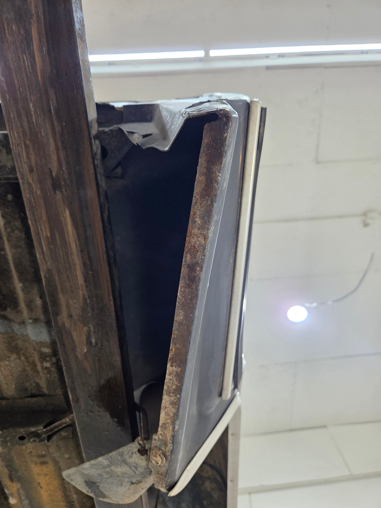 1980-1986 Ford F100 F150 F250 F350 6' 9" Short Bed