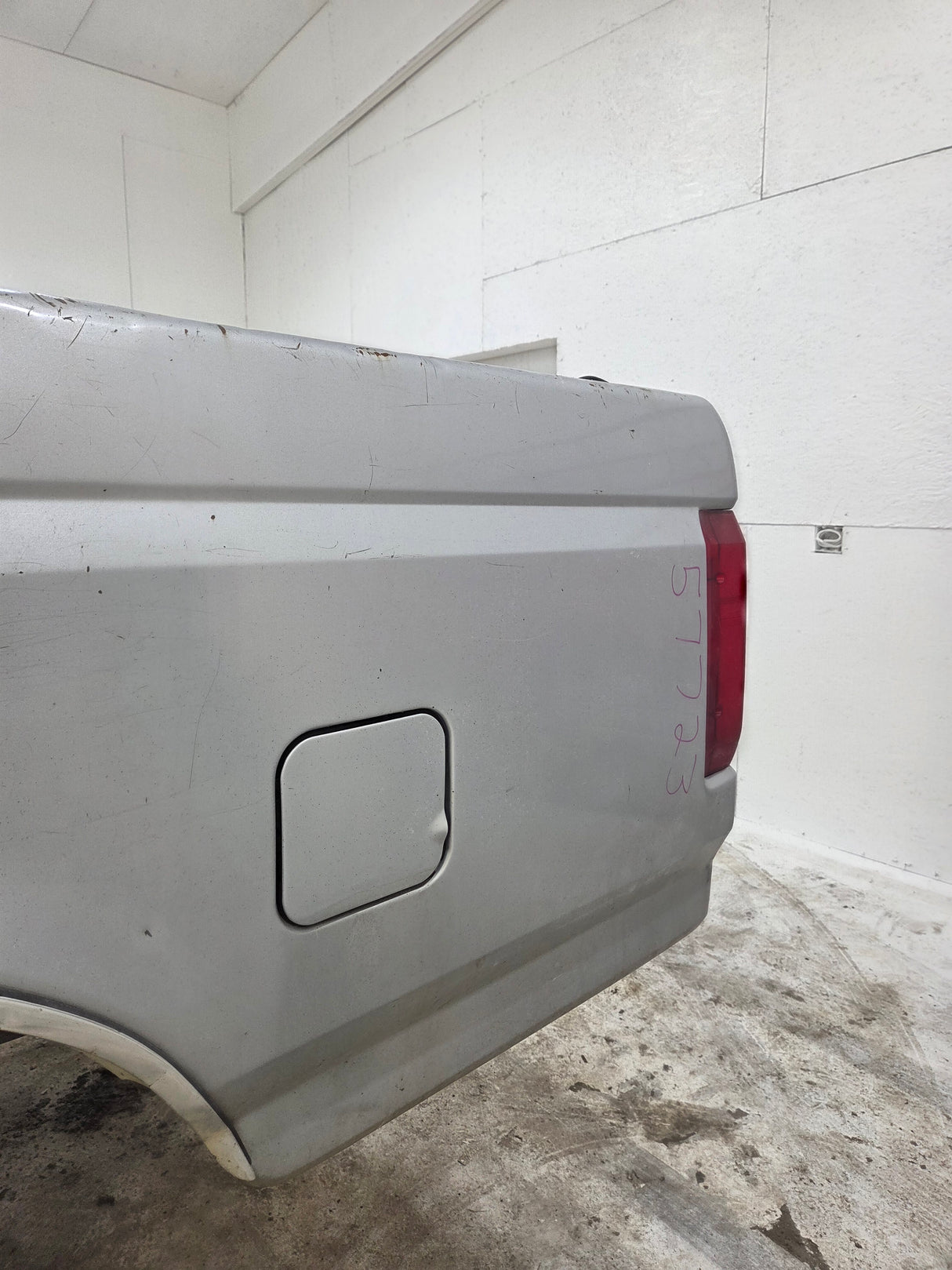 1987-1997 Ford F150 F250 F350 OBS 6' 9" Short Truck Bed