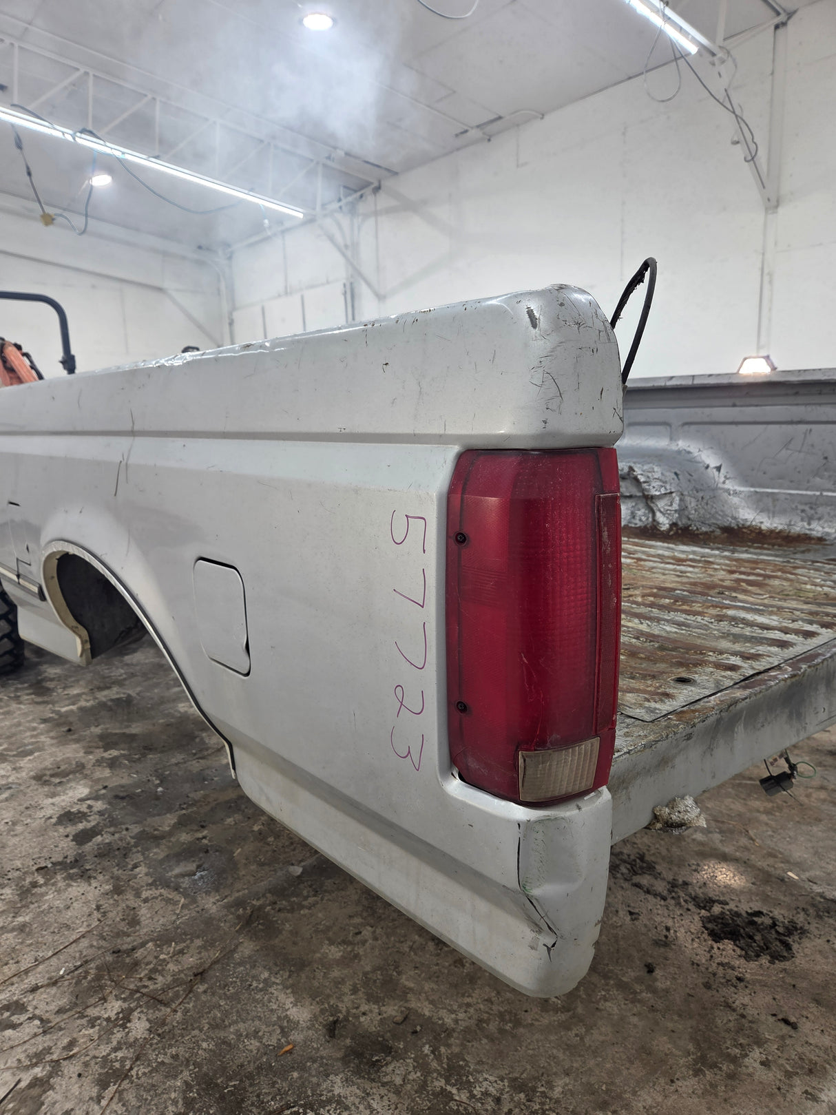 1987-1997 Ford F150 F250 F350 OBS 6' 9" Short Truck Bed