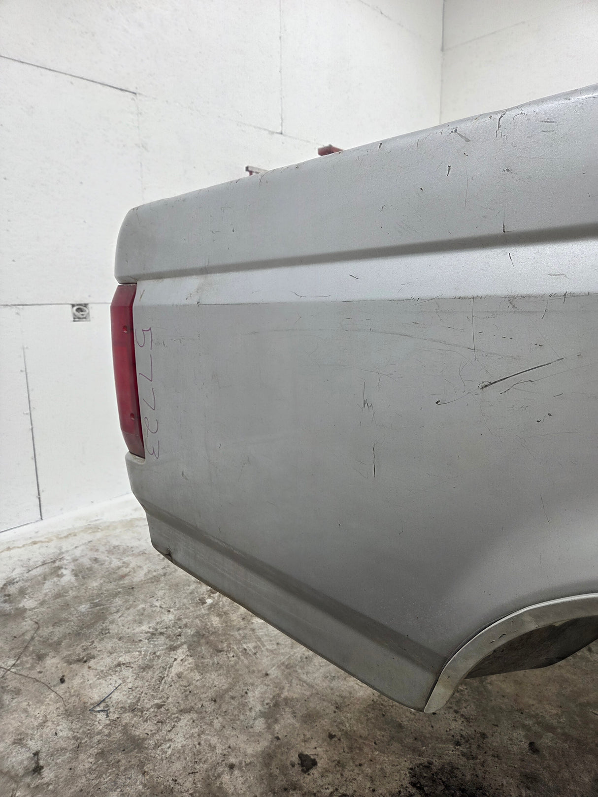 1987-1997 Ford F150 F250 F350 OBS 6' 9" Short Truck Bed