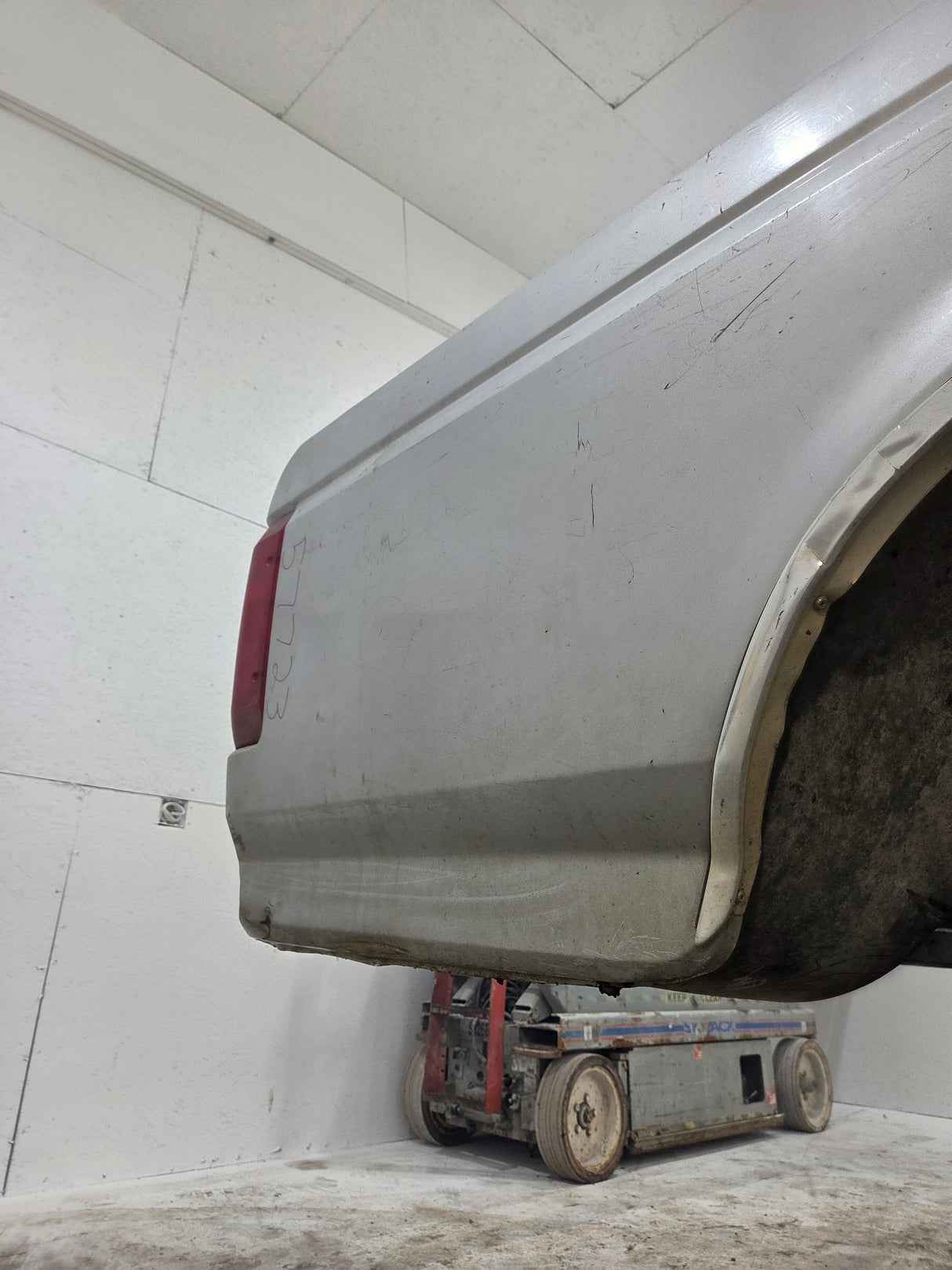 1987-1997 Ford F150 F250 F350 OBS 6' 9" Short Truck Bed