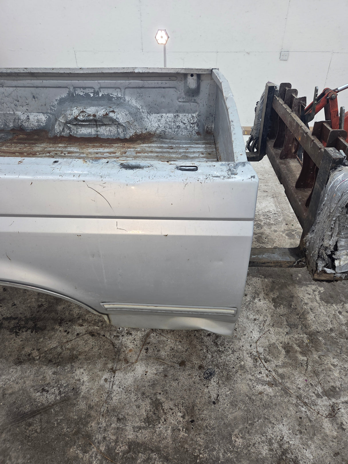 1987-1997 Ford F150 F250 F350 OBS 6' 9" Short Truck Bed