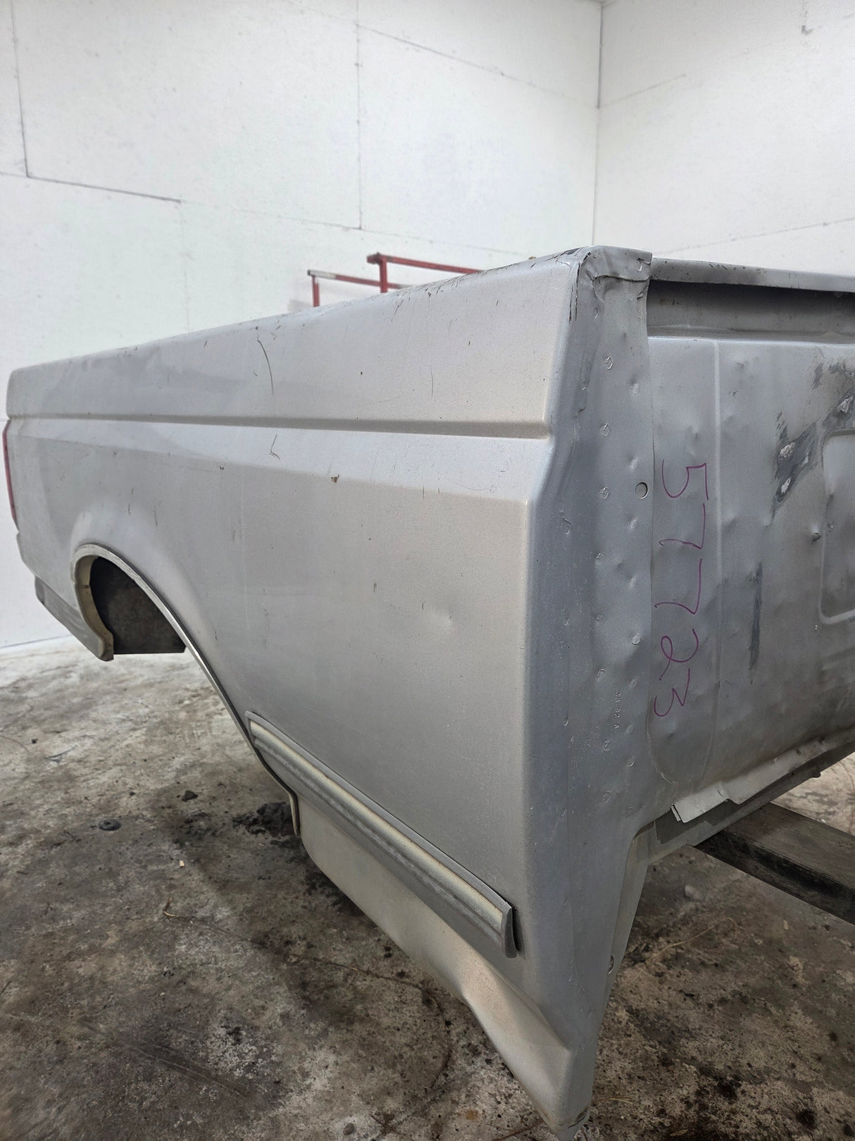 1987-1997 Ford F150 F250 F350 OBS 6' 9" Short Truck Bed