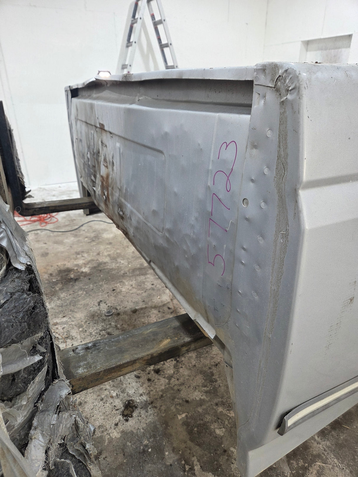 1987-1997 Ford F150 F250 F350 OBS 6' 9" Short Truck Bed