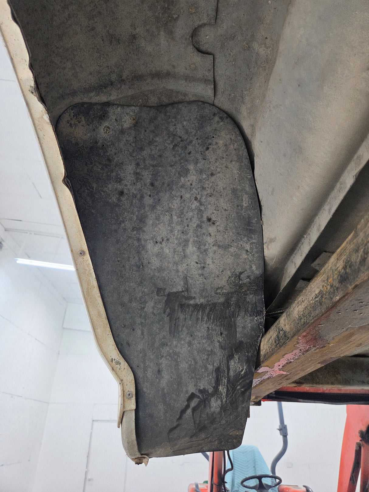 1987-1997 Ford F150 F250 F350 OBS 6' 9" Short Truck Bed