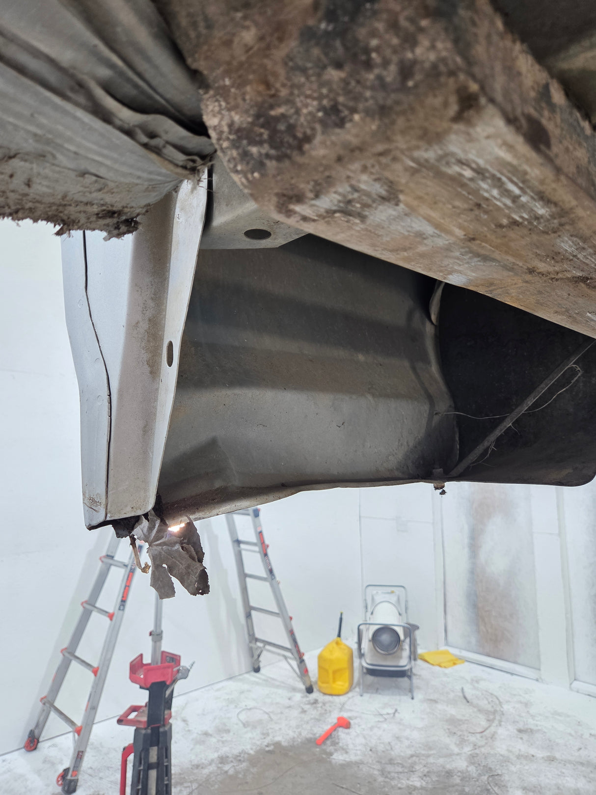 1987-1997 Ford F150 F250 F350 OBS 6' 9" Short Truck Bed