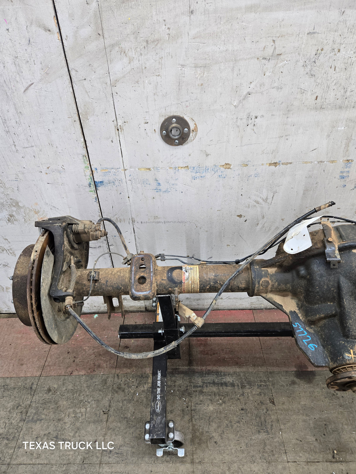 2009-2011 Ford F150 9.75" Rear Axle 3.55 Gear Ratio Limited Slip