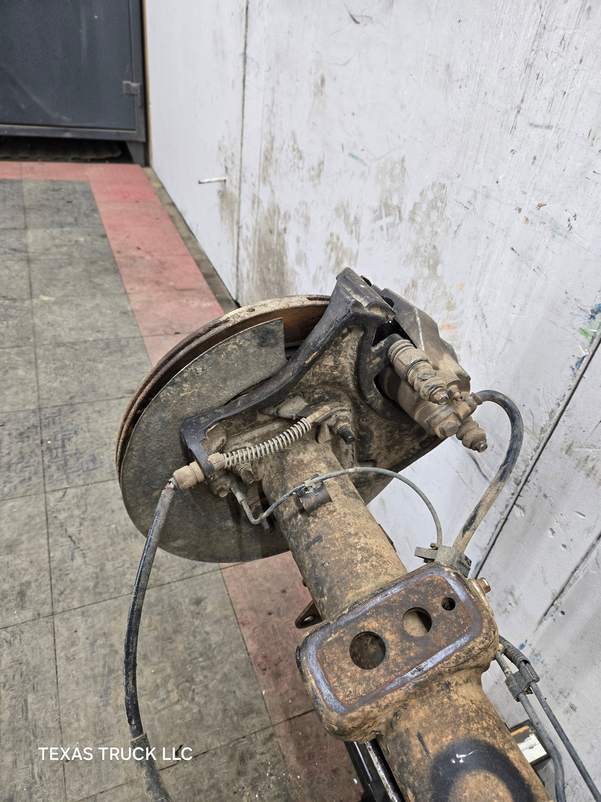 2009-2011 Ford F150 9.75" Rear Axle 3.55 Gear Ratio Limited Slip