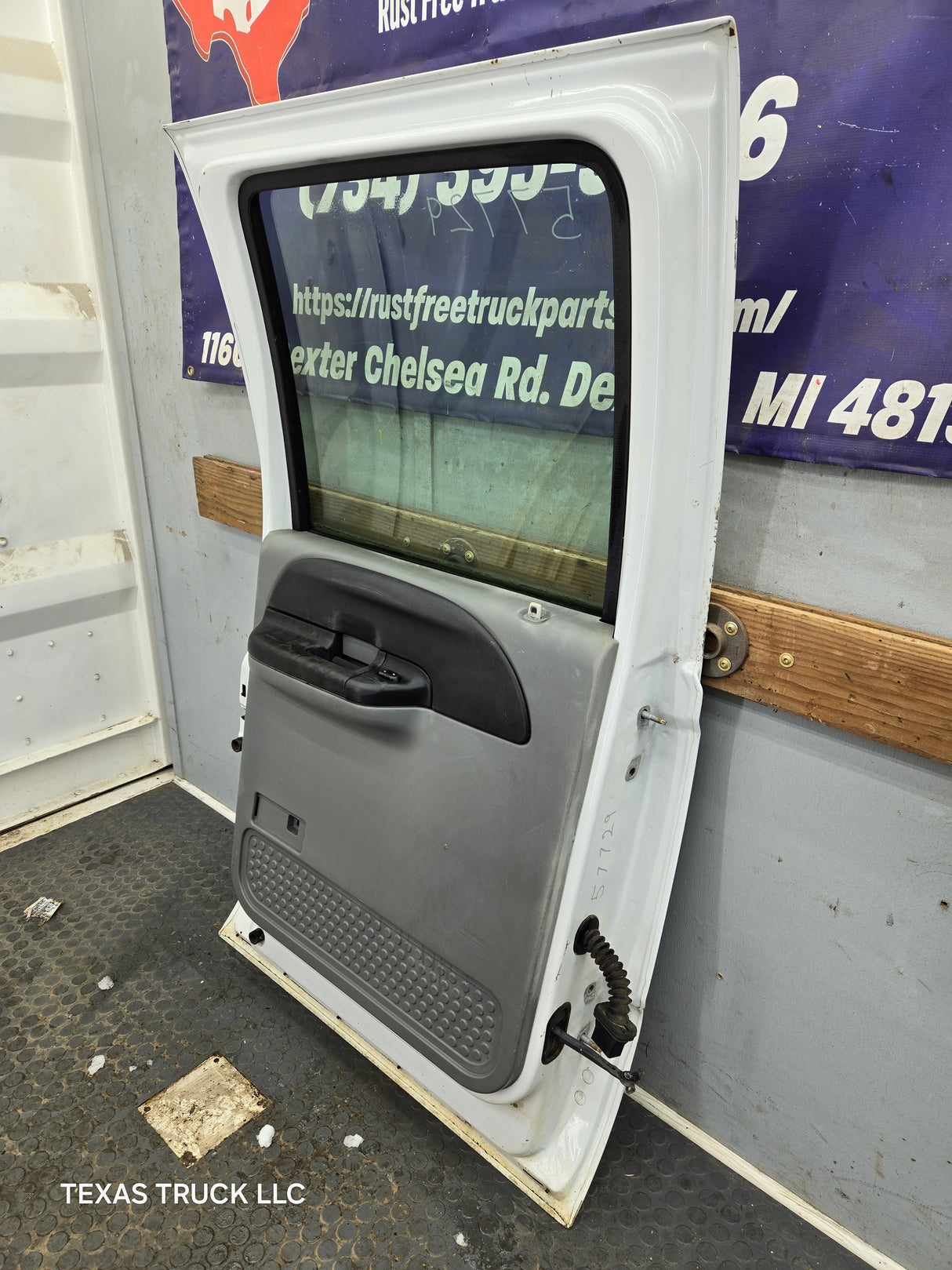 1999-2011 Ford Super Duty LH Driver Side Rear Crew Cab Door F250 F350 F450 F550