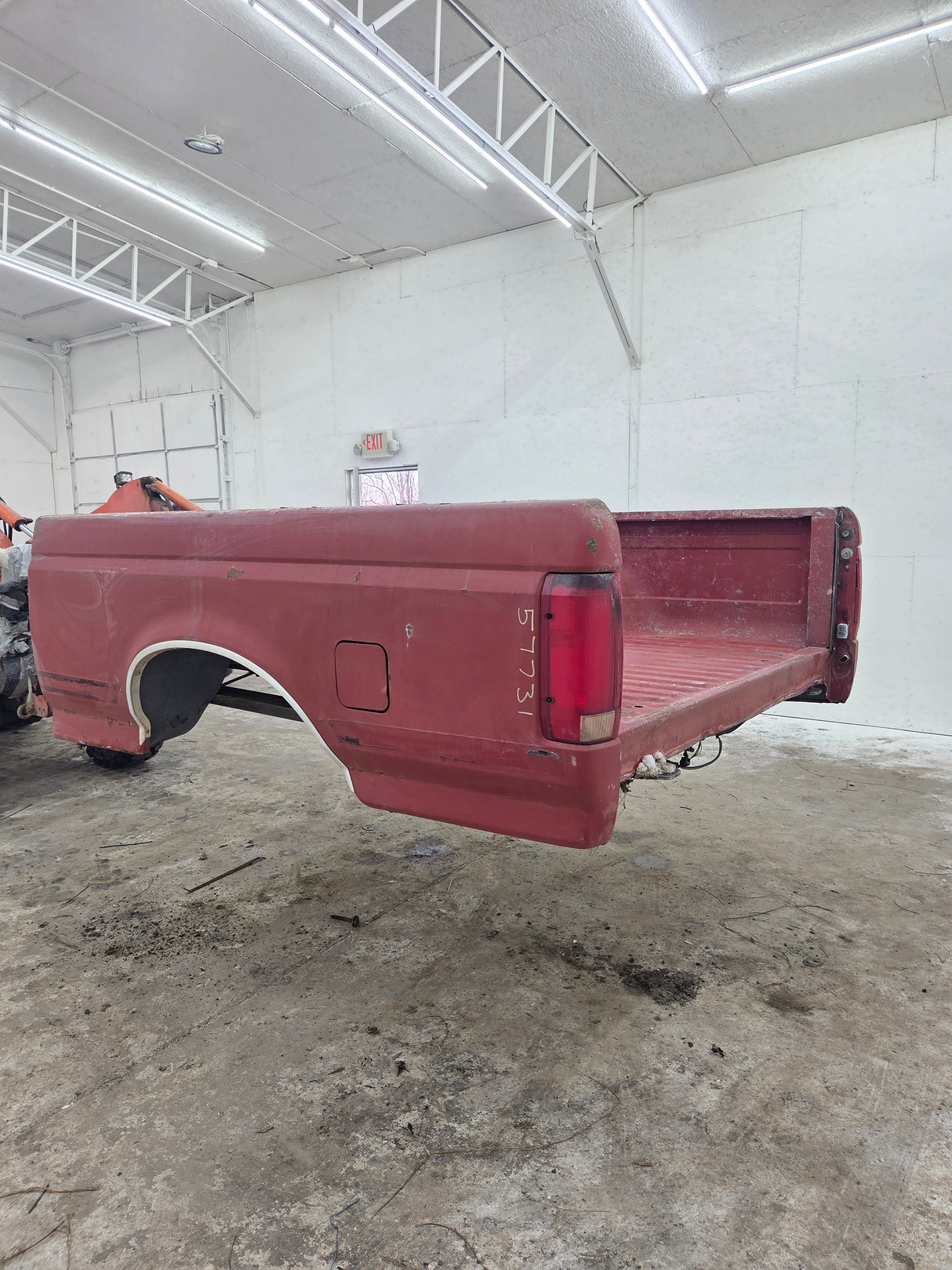 1987-1997 Ford F150 F250 F350 OBS 6' 9" Short Truck Bed