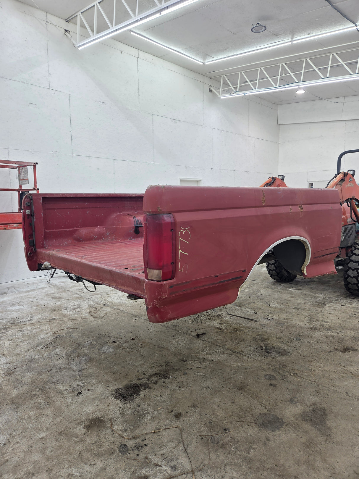 1987-1997 Ford F150 F250 F350 OBS 6' 9" Short Truck Bed