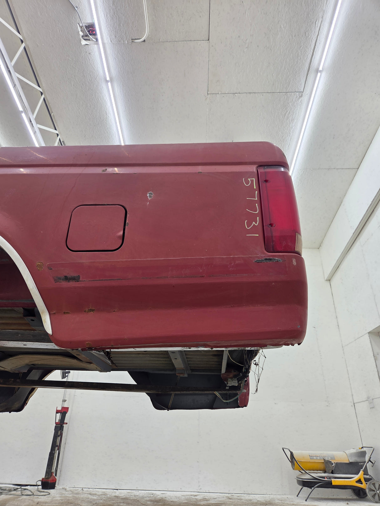1987-1997 Ford F150 F250 F350 OBS 6' 9" Short Truck Bed