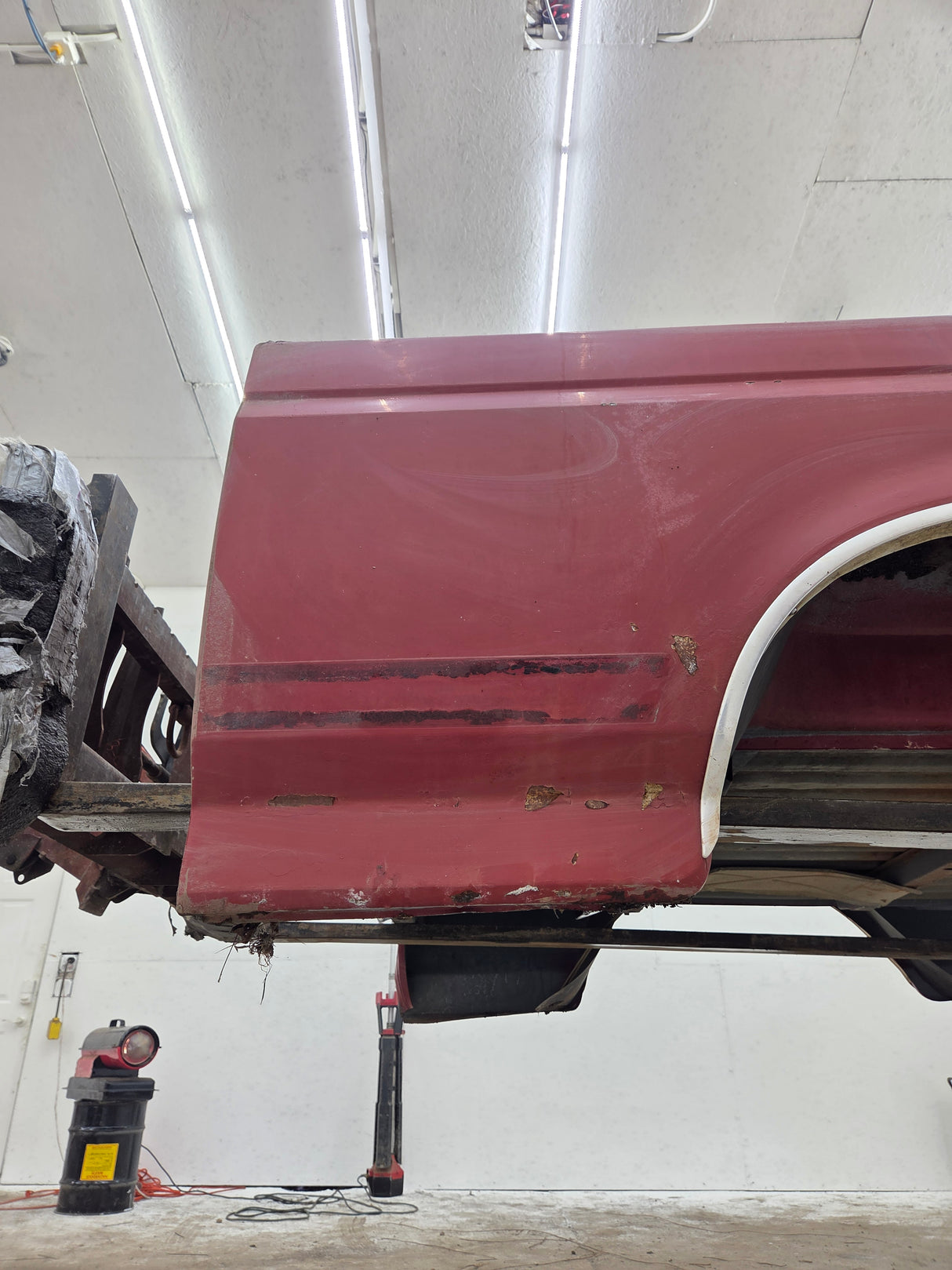 1987-1997 Ford F150 F250 F350 OBS 6' 9" Short Truck Bed