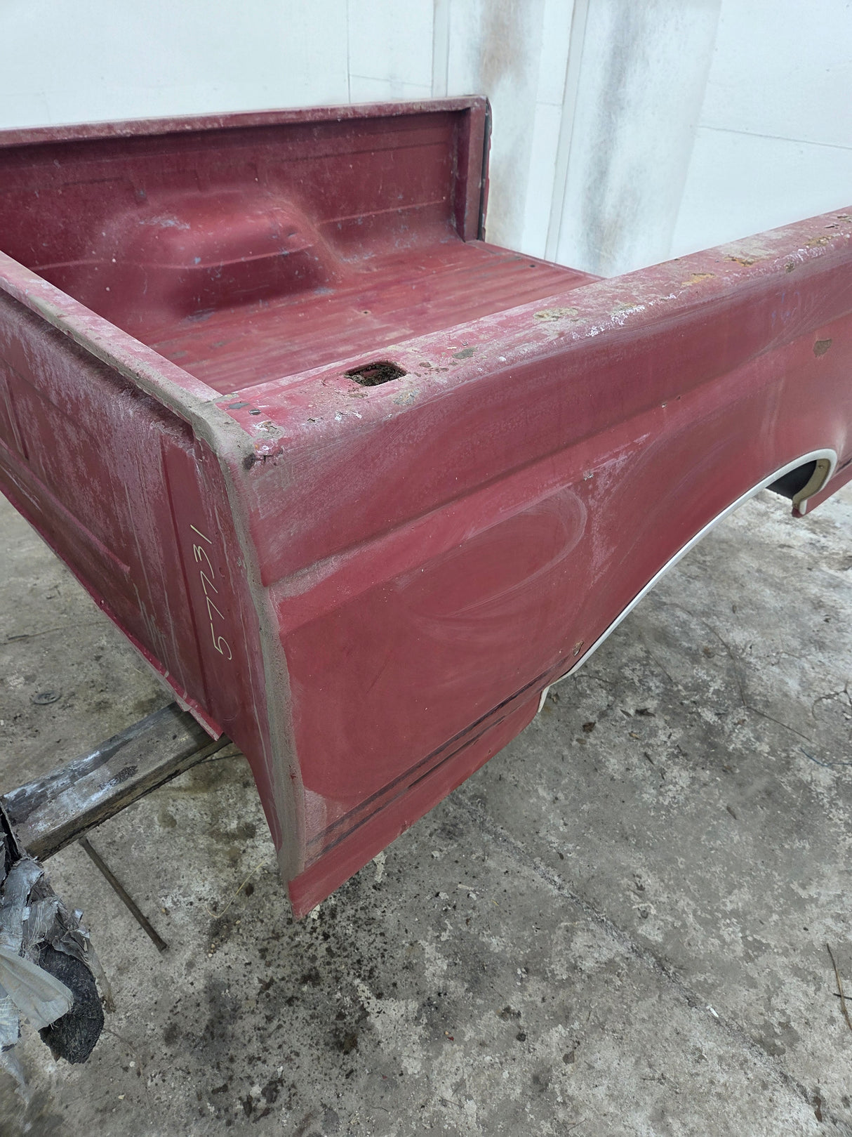 1987-1997 Ford F150 F250 F350 OBS 6' 9" Short Truck Bed