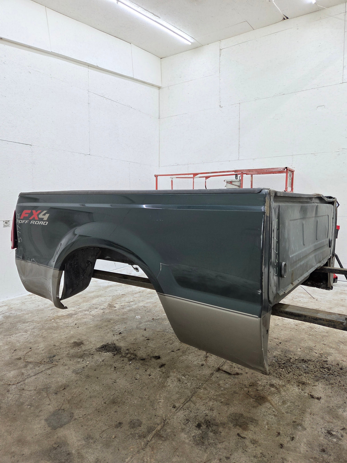 1999-2010 Ford Super Duty F250 F350 6' 9" Short Truck Bed