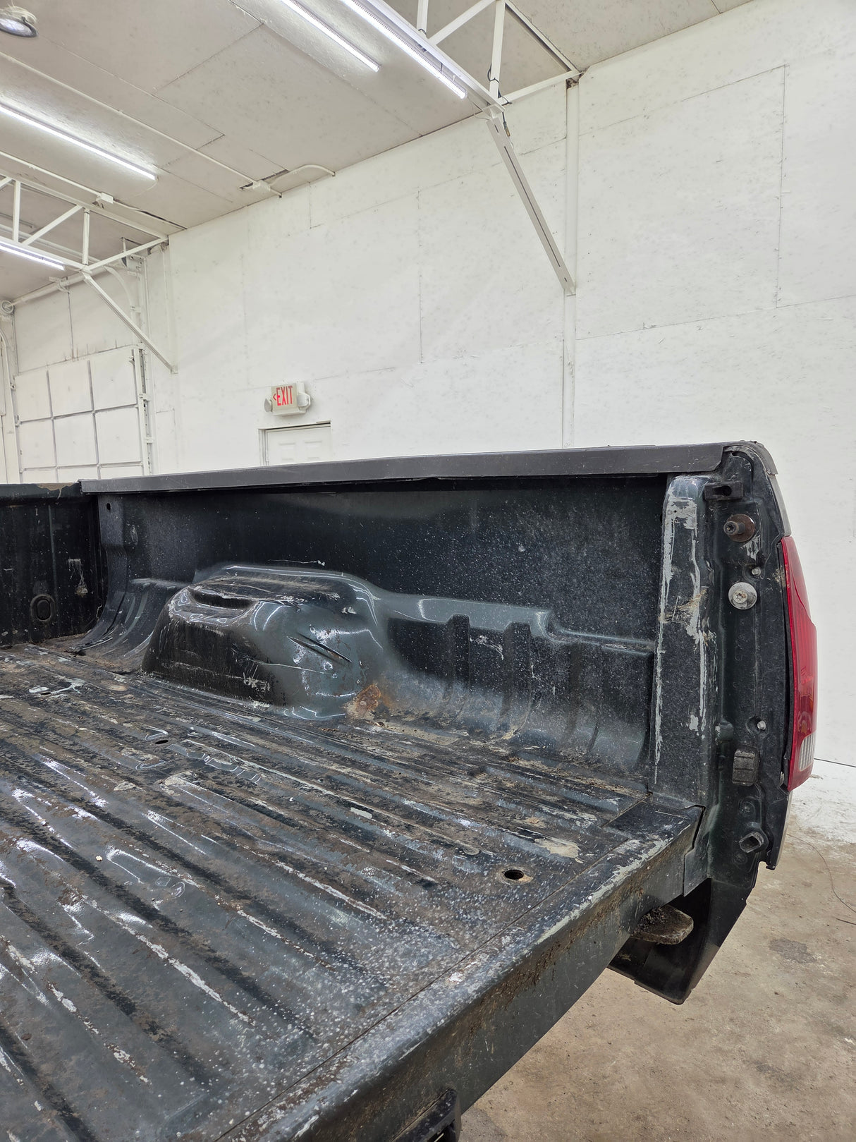 1999-2010 Ford Super Duty F250 F350 6' 9" Short Truck Bed