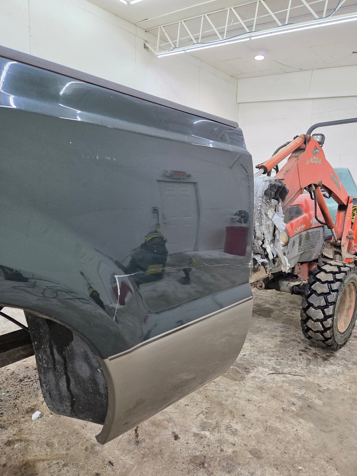 1999-2010 Ford Super Duty F250 F350 6' 9" Short Truck Bed