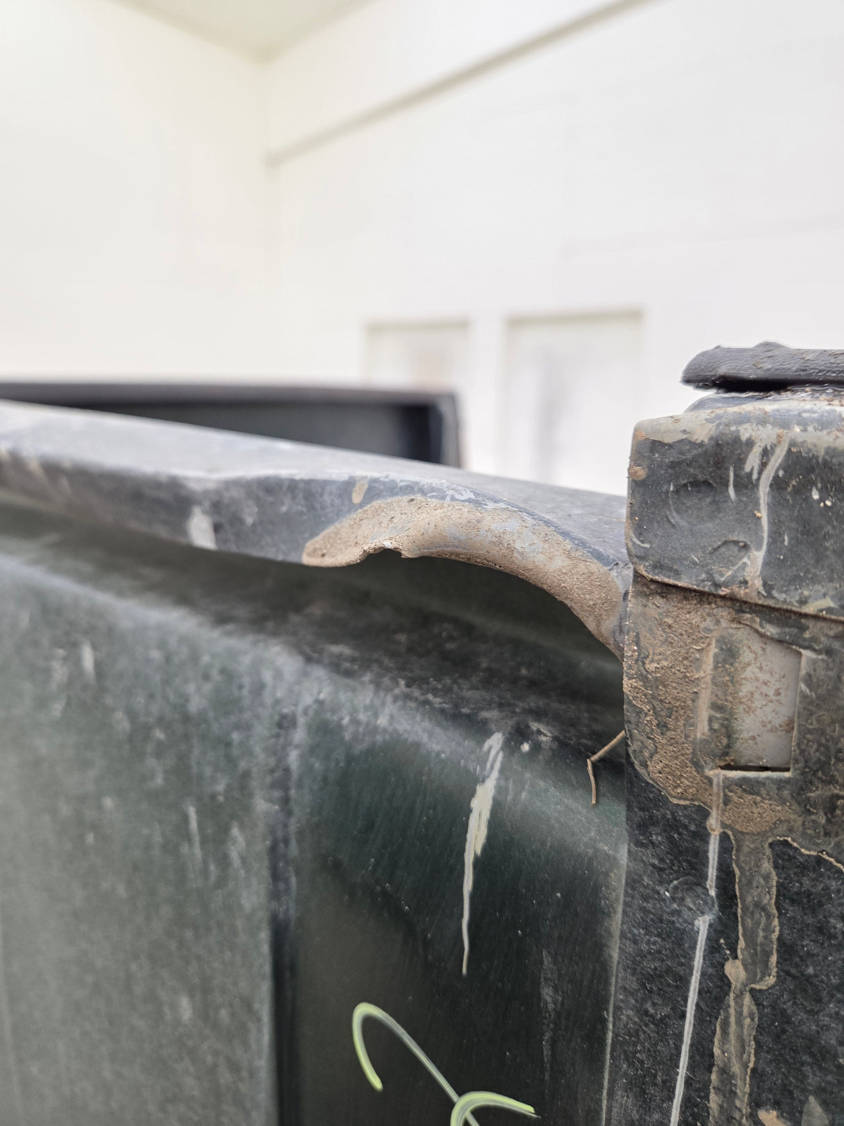 1999-2010 Ford Super Duty F250 F350 6' 9" Short Truck Bed