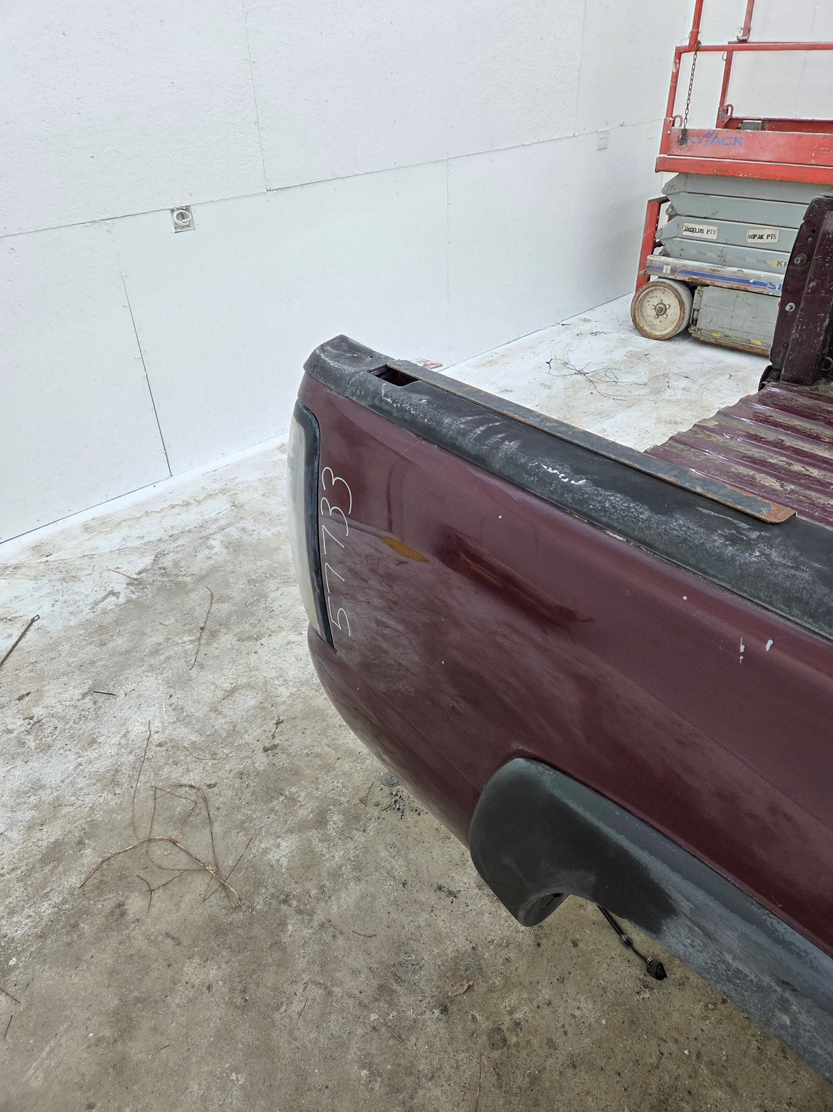 1999-2007 Chevrolet Silverado / GMC Sierra 6' 6" Short Truck Bed