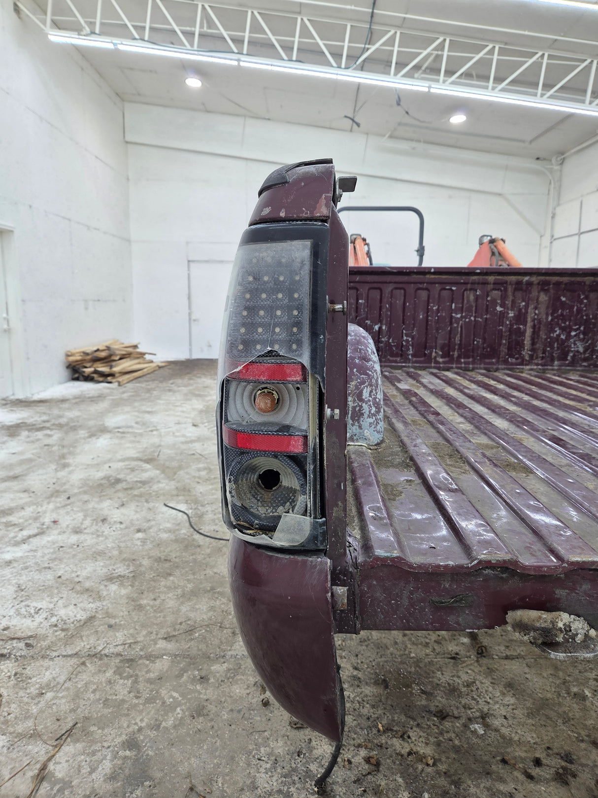 1999-2007 Chevrolet Silverado / GMC Sierra 6' 6" Short Truck Bed