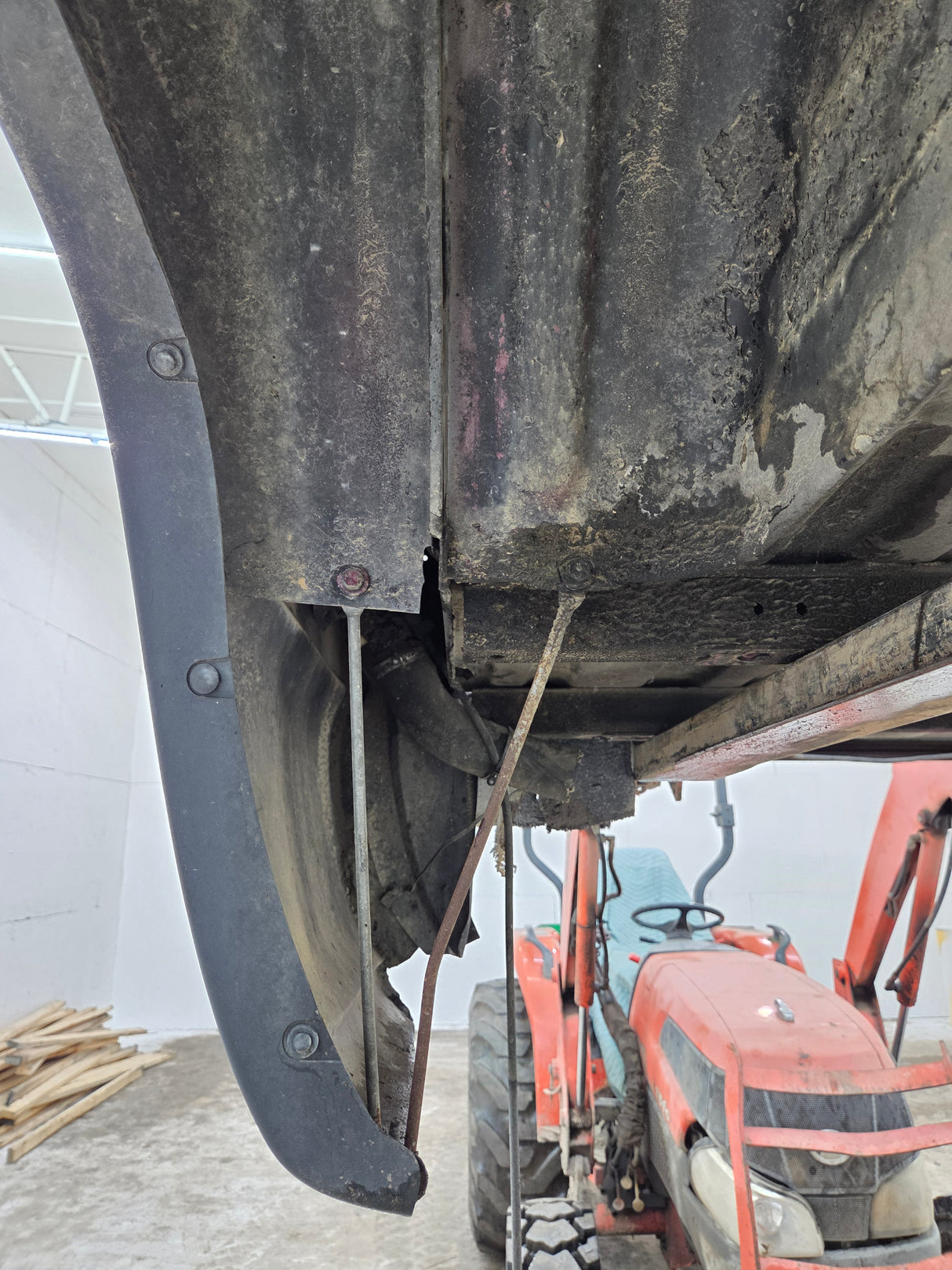 1999-2007 Chevrolet Silverado / GMC Sierra 6' 6" Short Truck Bed