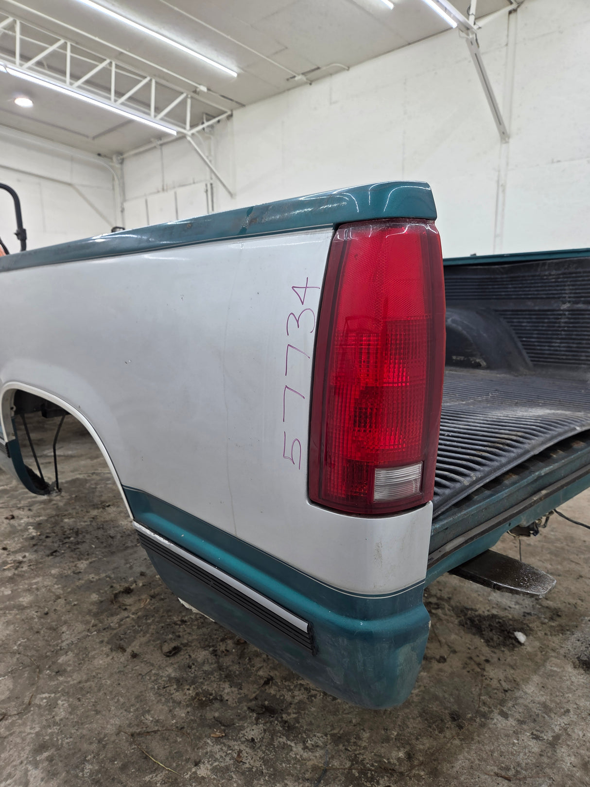 1988-1998 Chevrolet / GMC 1500 2500 3500 OBS 6' 6" Short Truck Bed