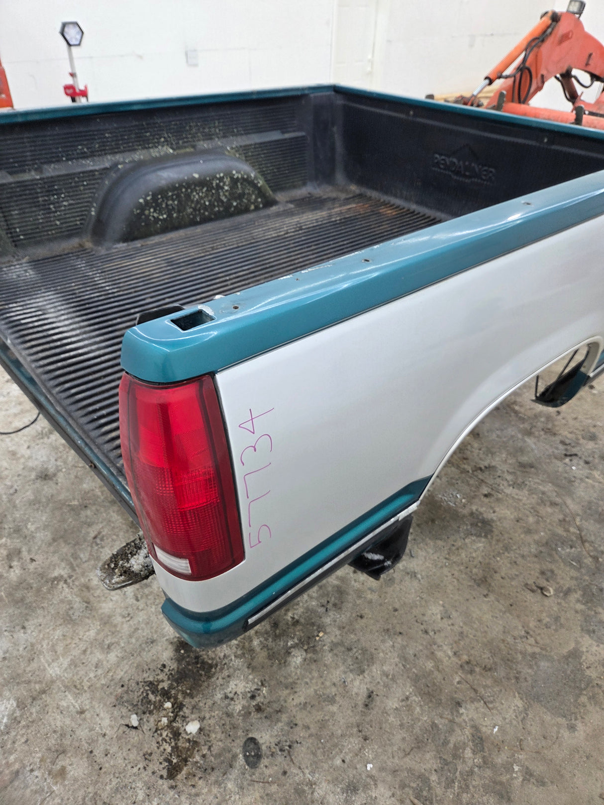 1988-1998 Chevrolet / GMC 1500 2500 3500 OBS 6' 6" Short Truck Bed