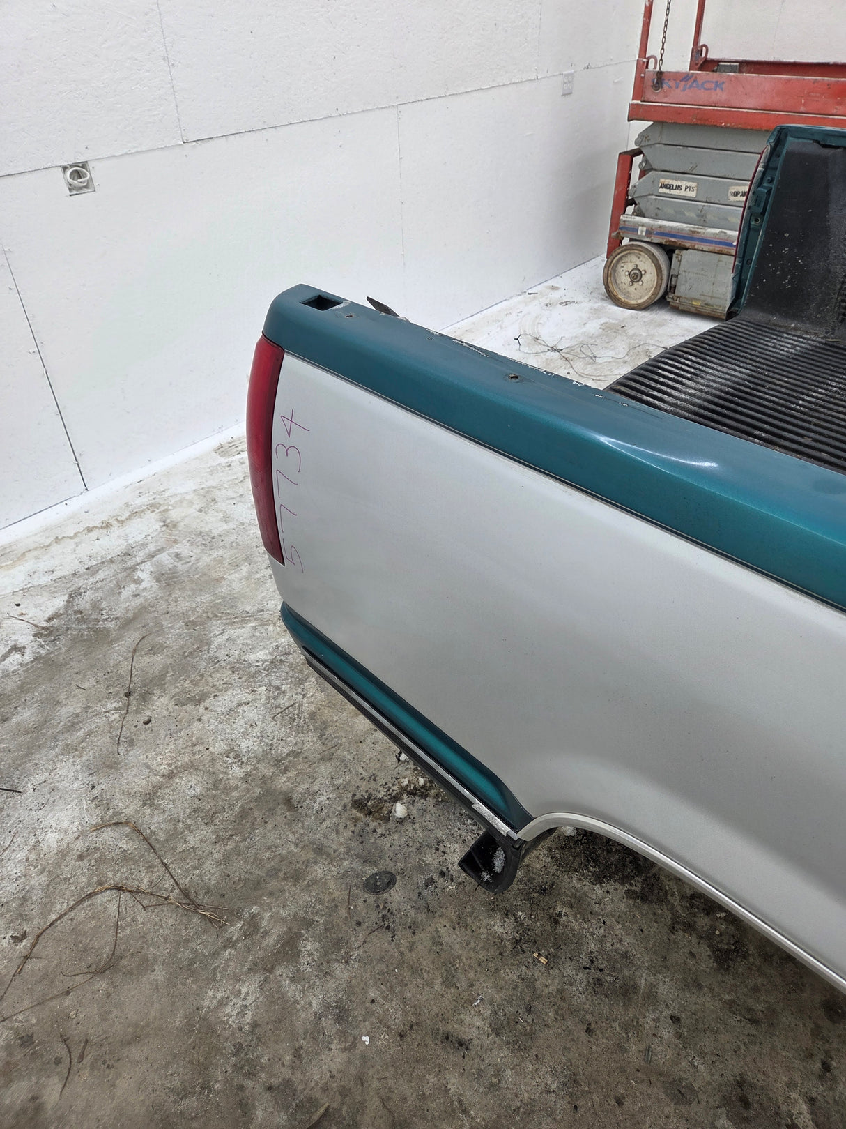 1988-1998 Chevrolet / GMC 1500 2500 3500 OBS 6' 6" Short Truck Bed